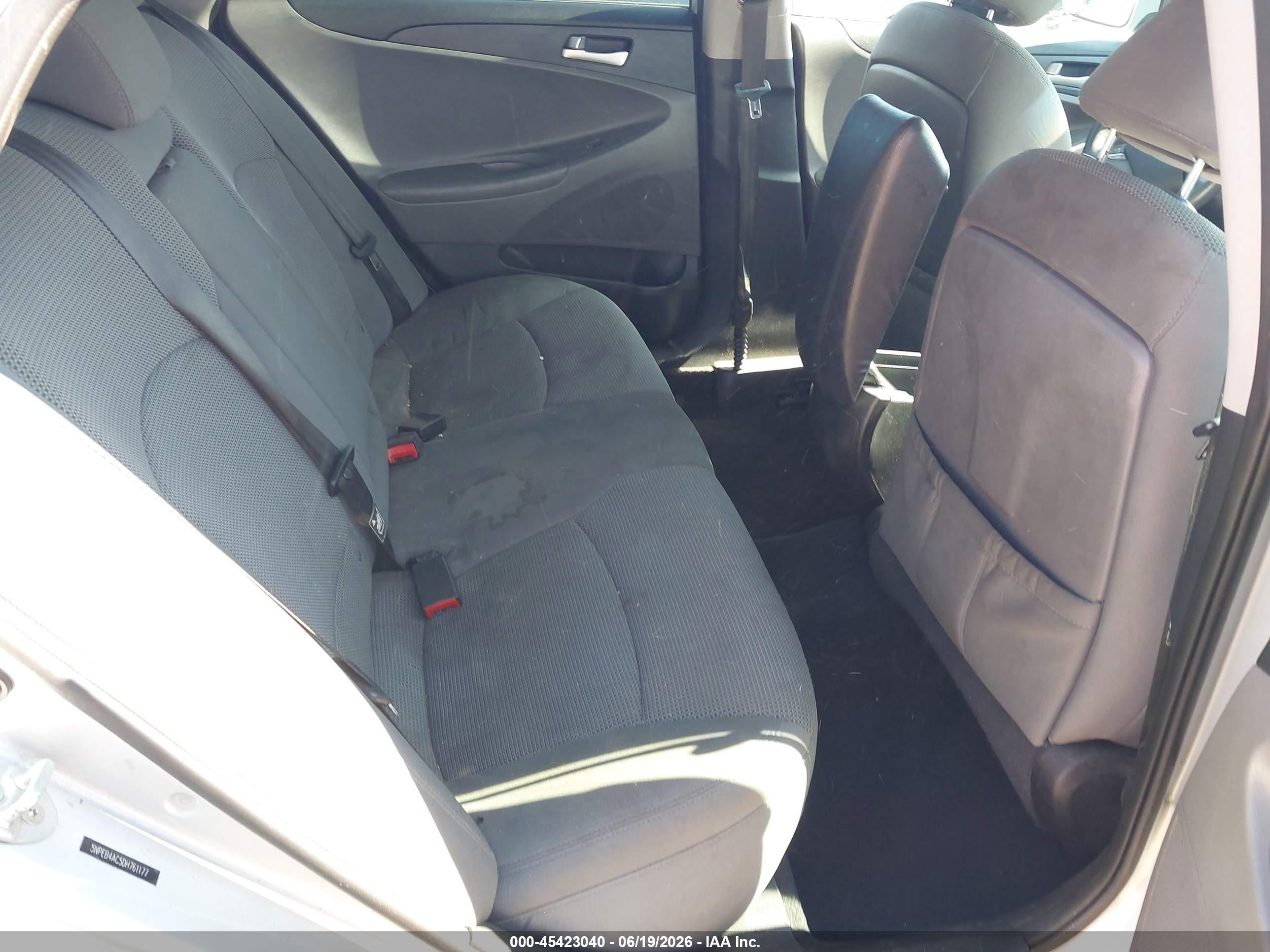 2013 Hyundai Sonata Gls Silver vin: 5NPEB4AC5DH761177