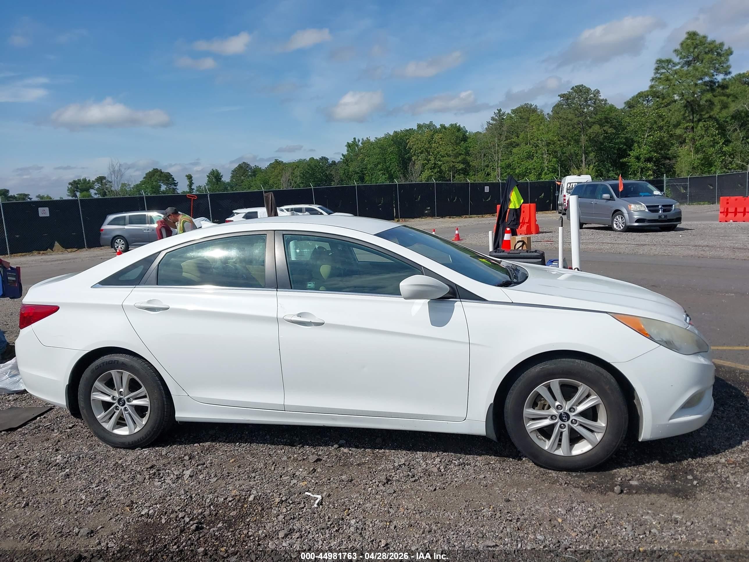 2013 Hyundai Sonata Gls White vin: 5NPEB4AC5DH786189