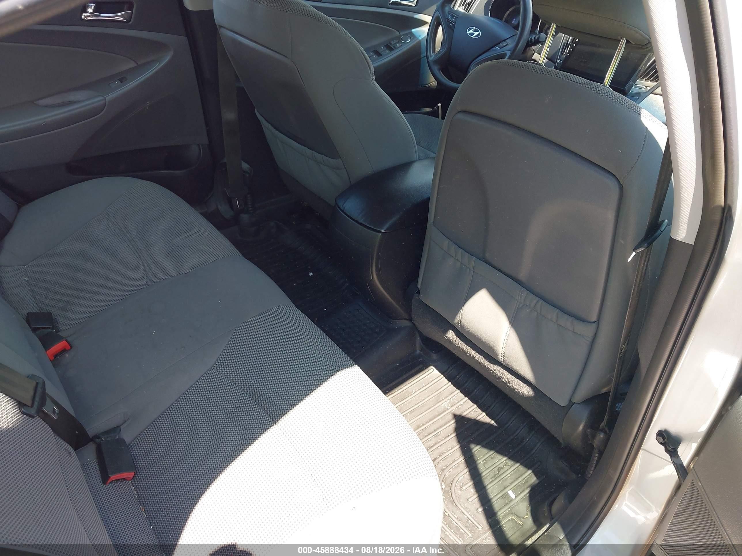 2013 Hyundai Sonata Gls Серебряный vin: 5NPEB4AC5DH804142