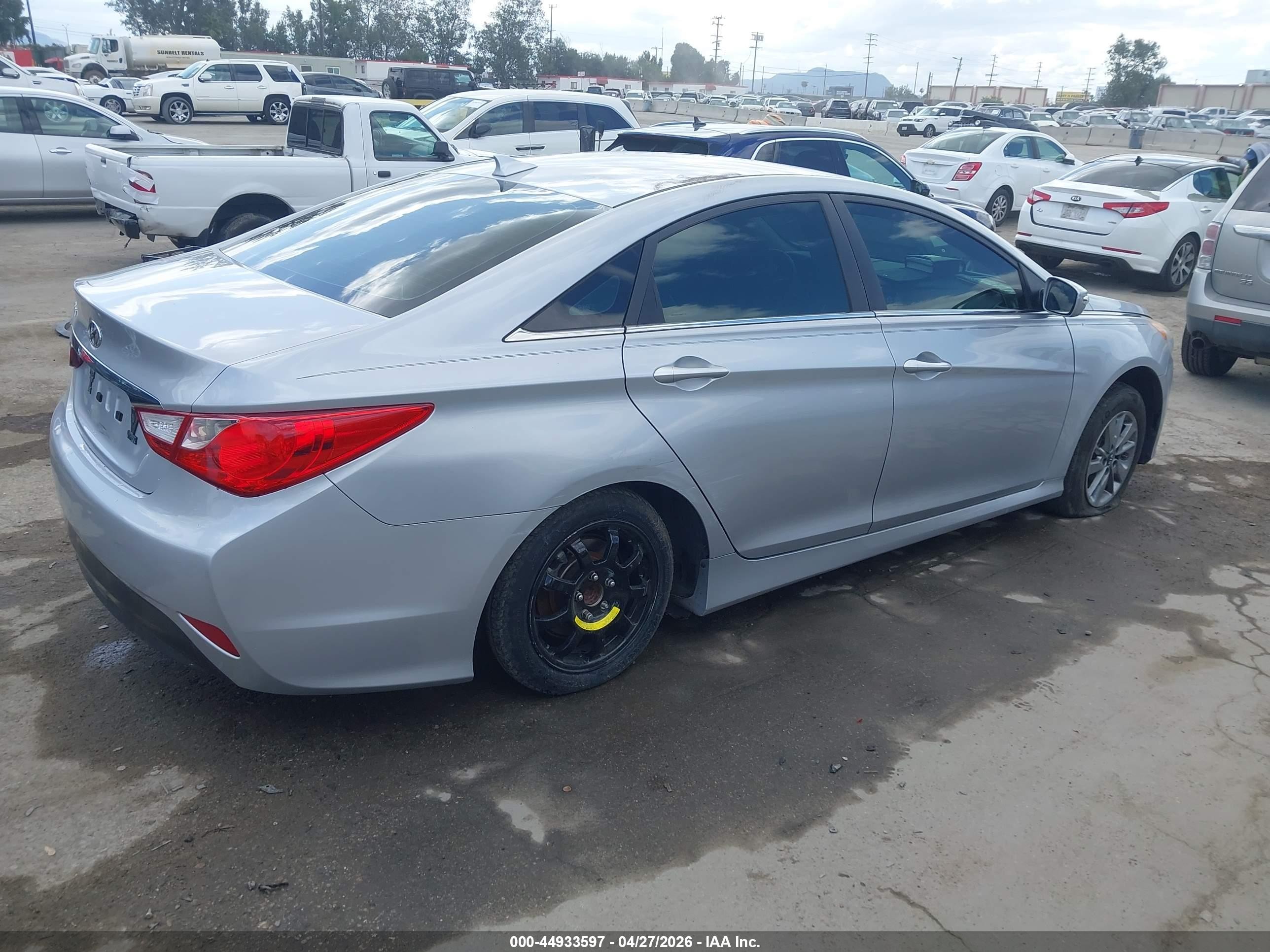 2014 Hyundai Sonata Gls Silver vin: 5NPEB4AC5EH817491