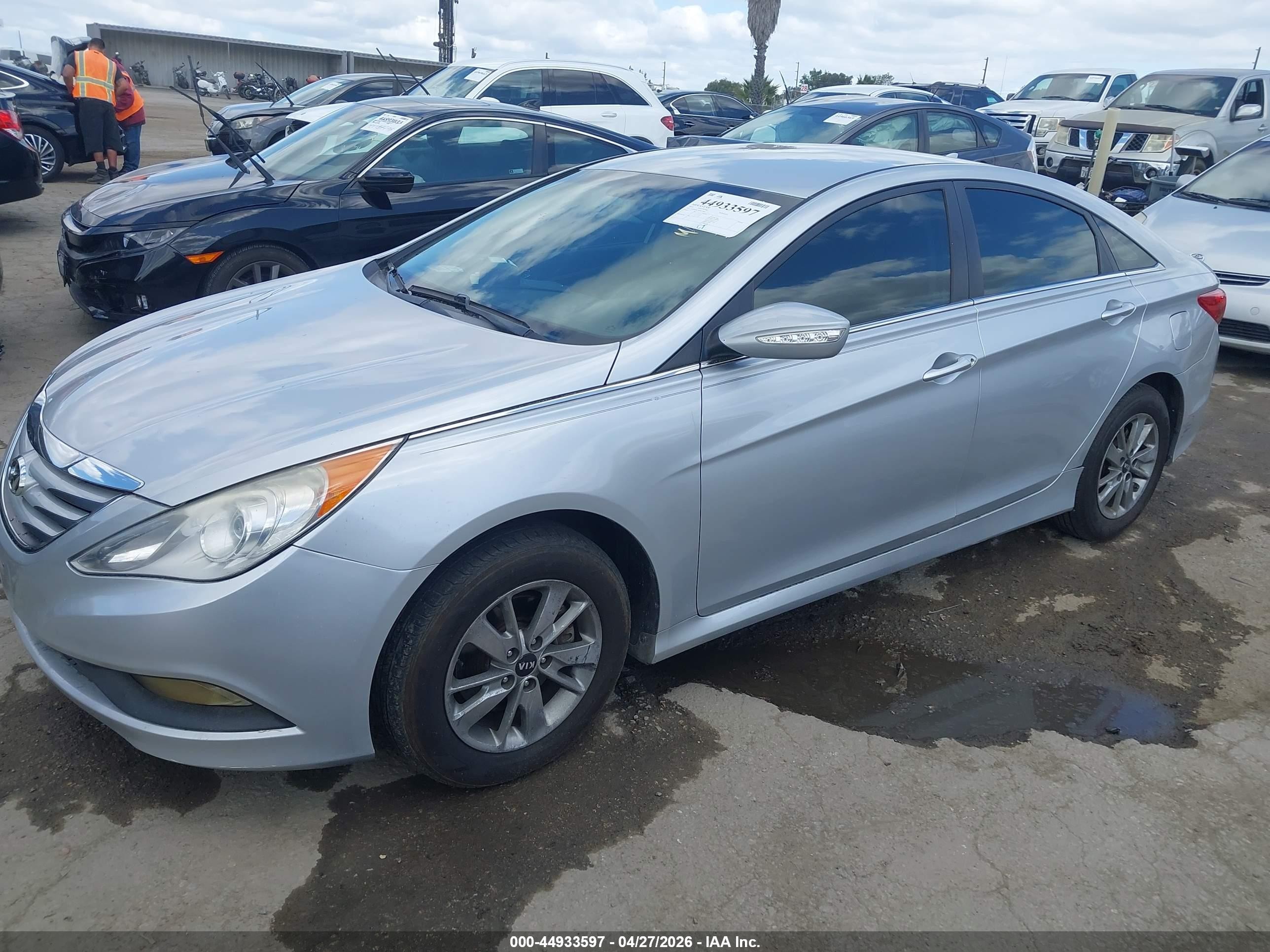 2014 Hyundai Sonata Gls Silver vin: 5NPEB4AC5EH817491