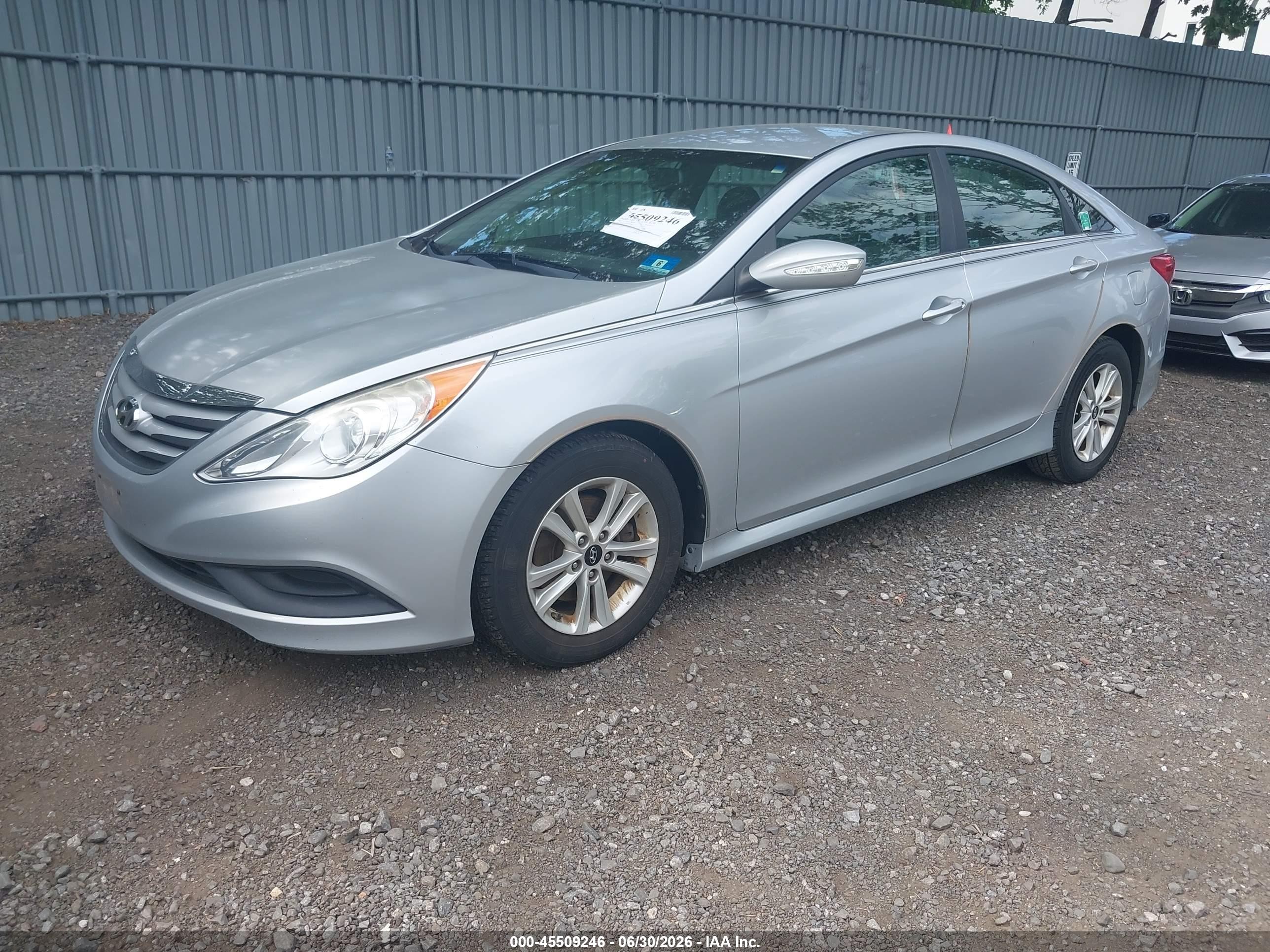 2014 Hyundai Sonata Gls Silver vin: 5NPEB4AC5EH832427