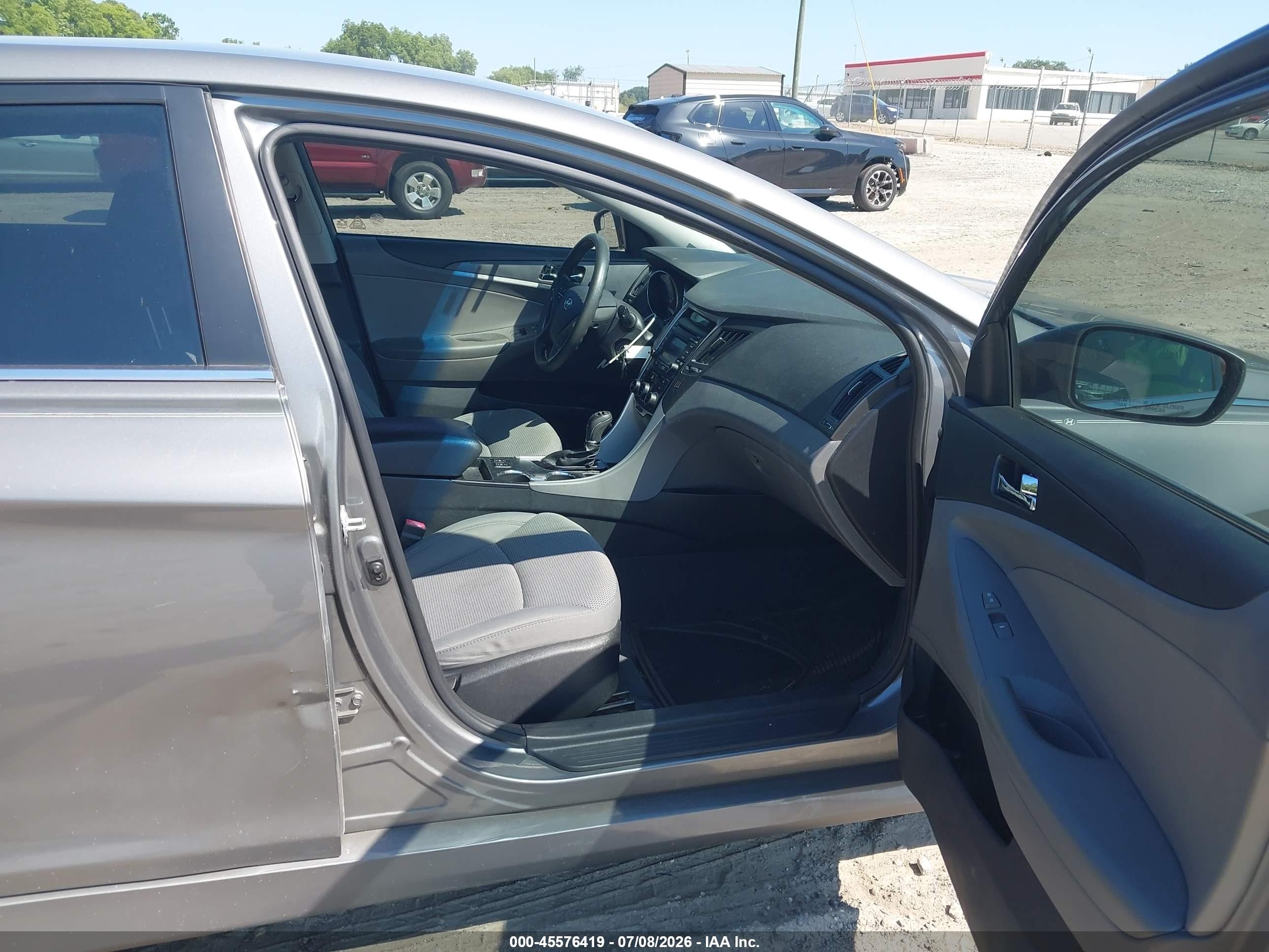 2014 Hyundai Sonata Gls Серый vin: 5NPEB4AC5EH846781