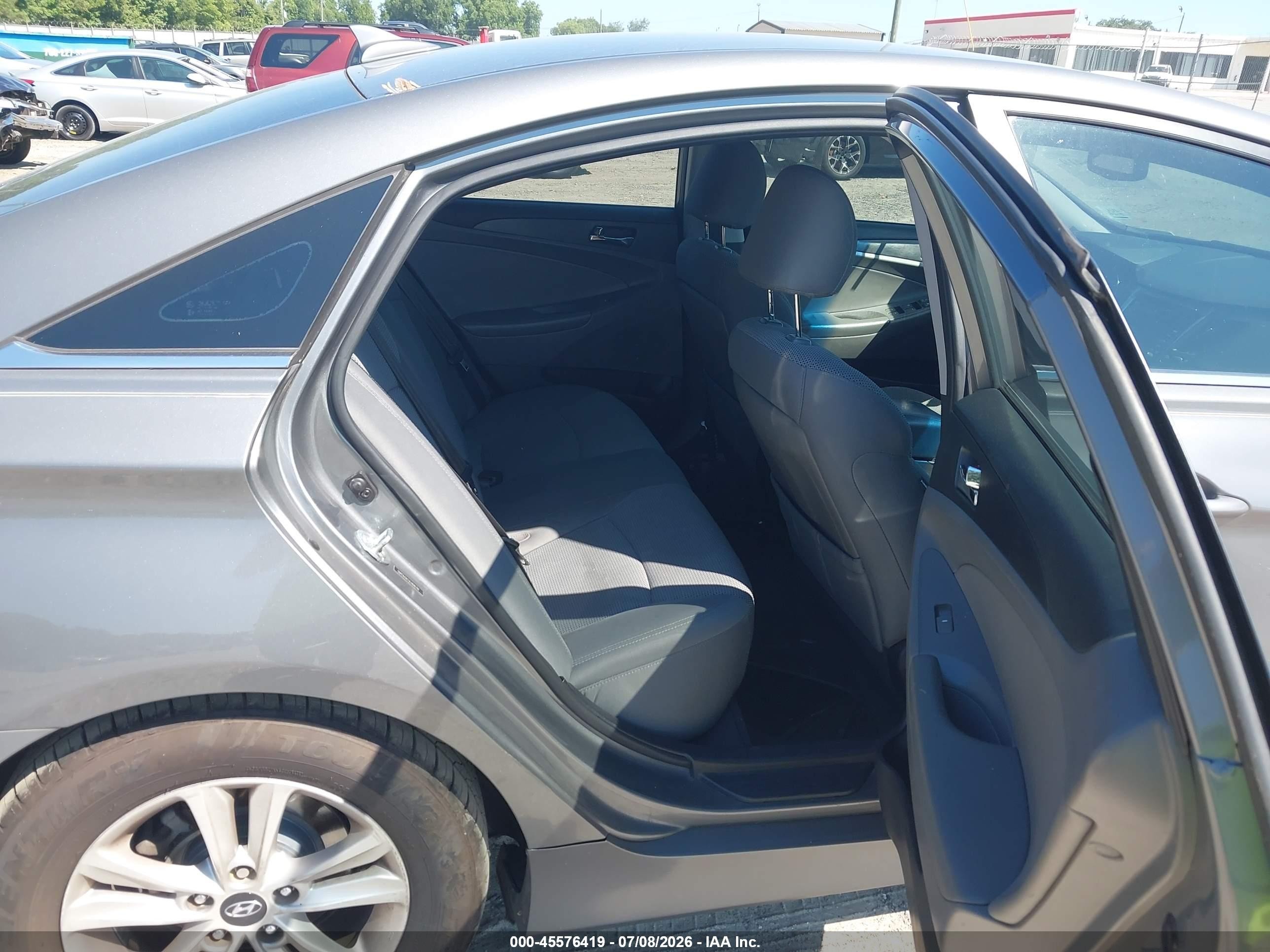 2014 Hyundai Sonata Gls Серый vin: 5NPEB4AC5EH846781