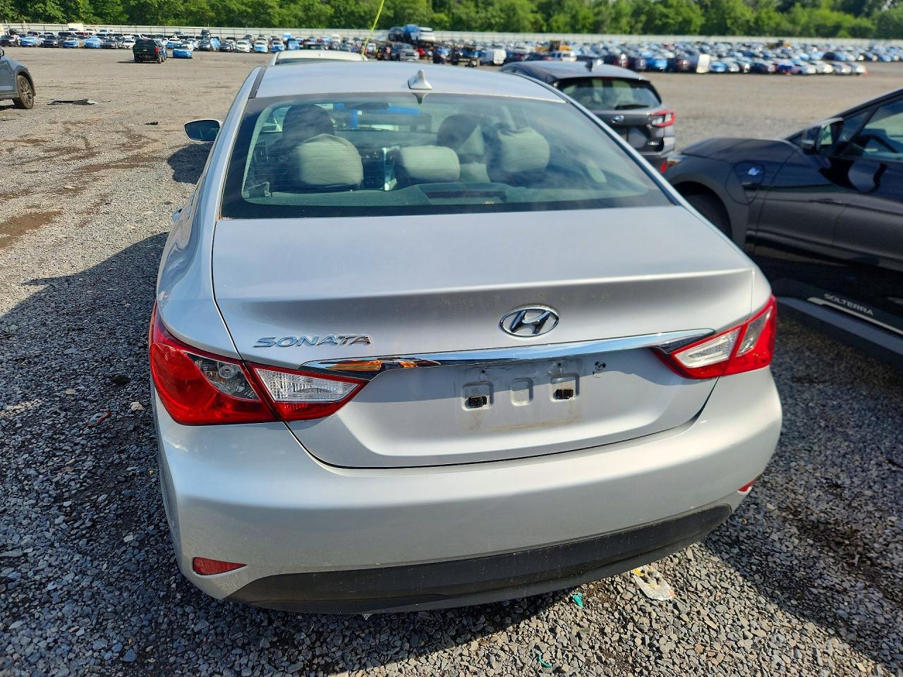 2014 Hyundai Sonata Gls Silver vin: 5NPEB4AC5EH895365