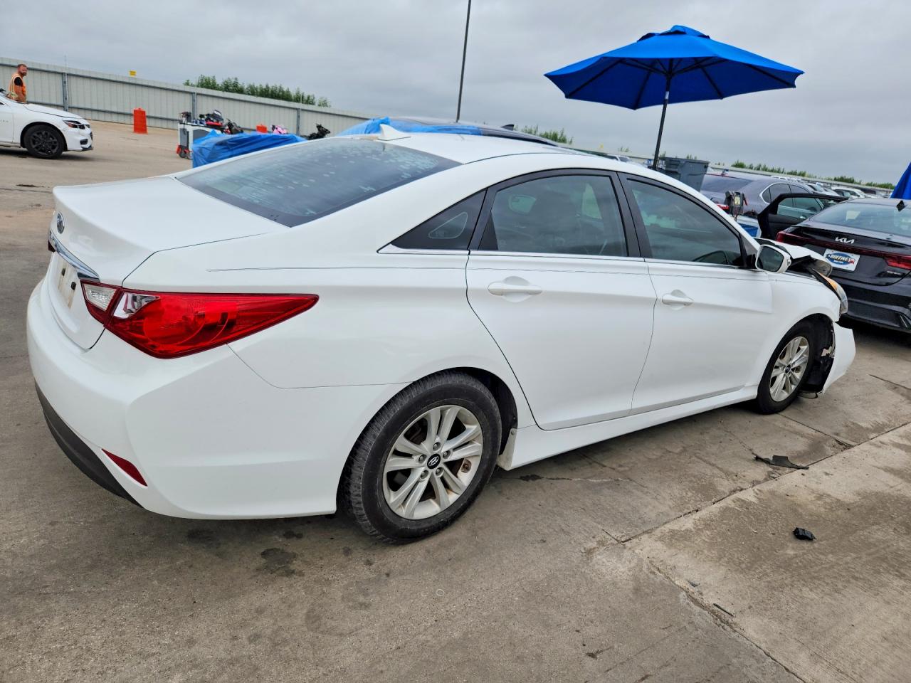 2014 Hyundai Sonata Белый vin: 5NPEB4AC5EH903643