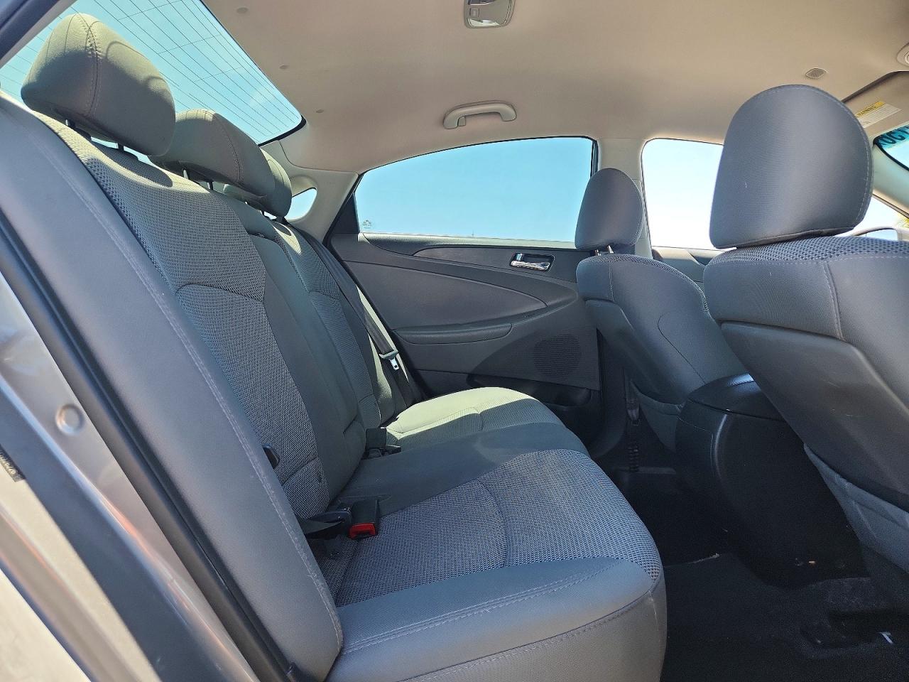 2014 Hyundai Sonata Gls Серый vin: 5NPEB4AC5EH926226