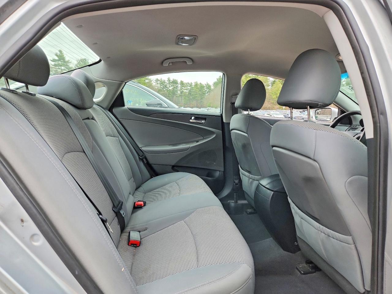 2014 Hyundai Sonata Gls Серебряный vin: 5NPEB4AC5EH935038