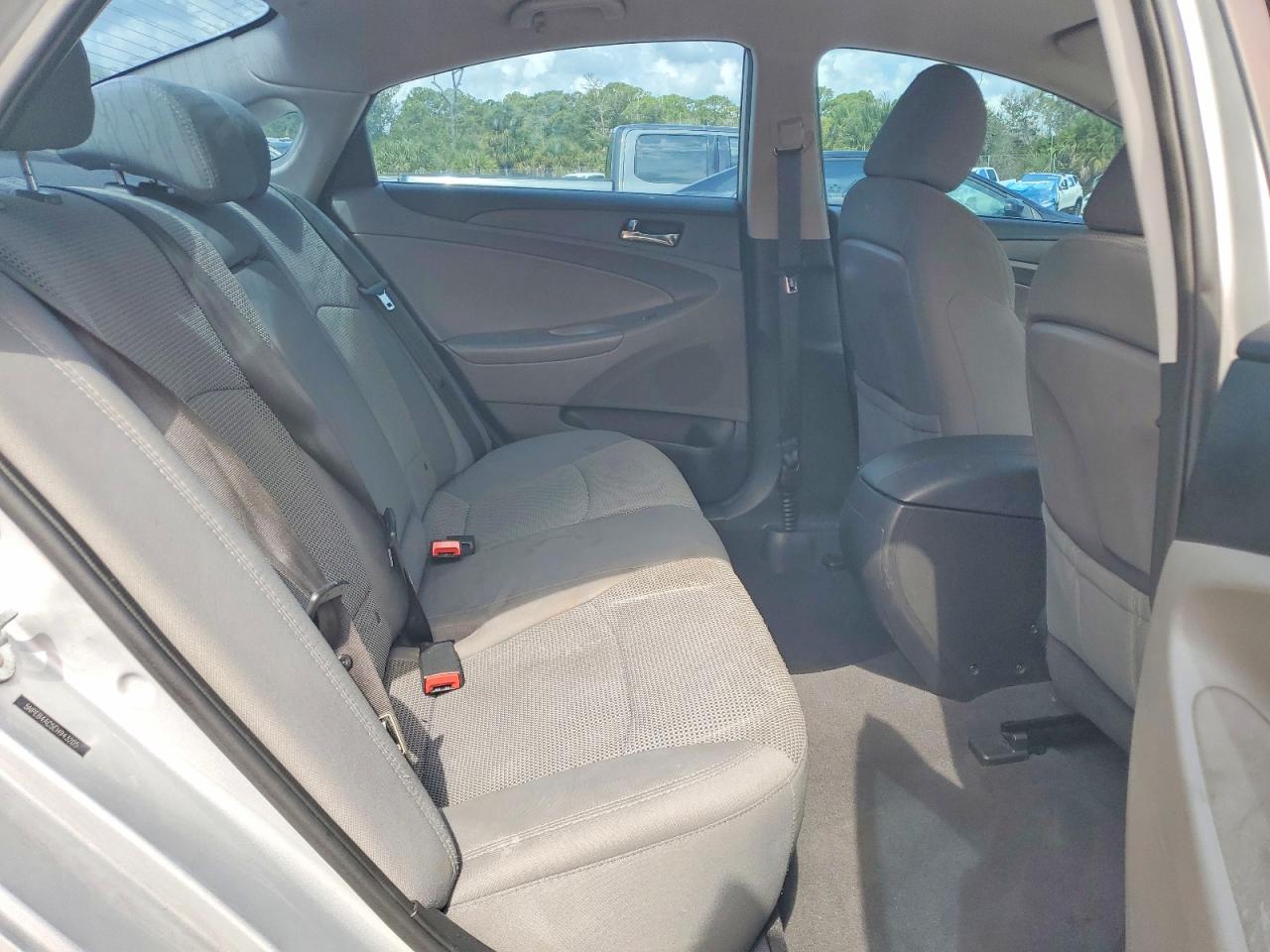 2014 Hyundai Sonata Gls Серебряный vin: 5NPEB4AC5EH943205