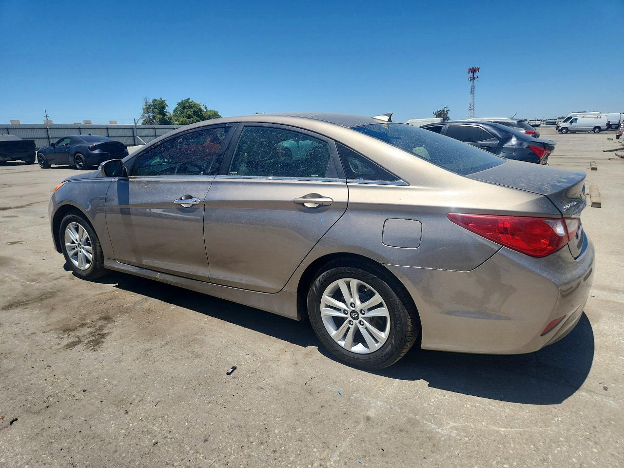 2014 Hyundai Sonata Gls Золотой vin: 5NPEB4AC5EH947626
