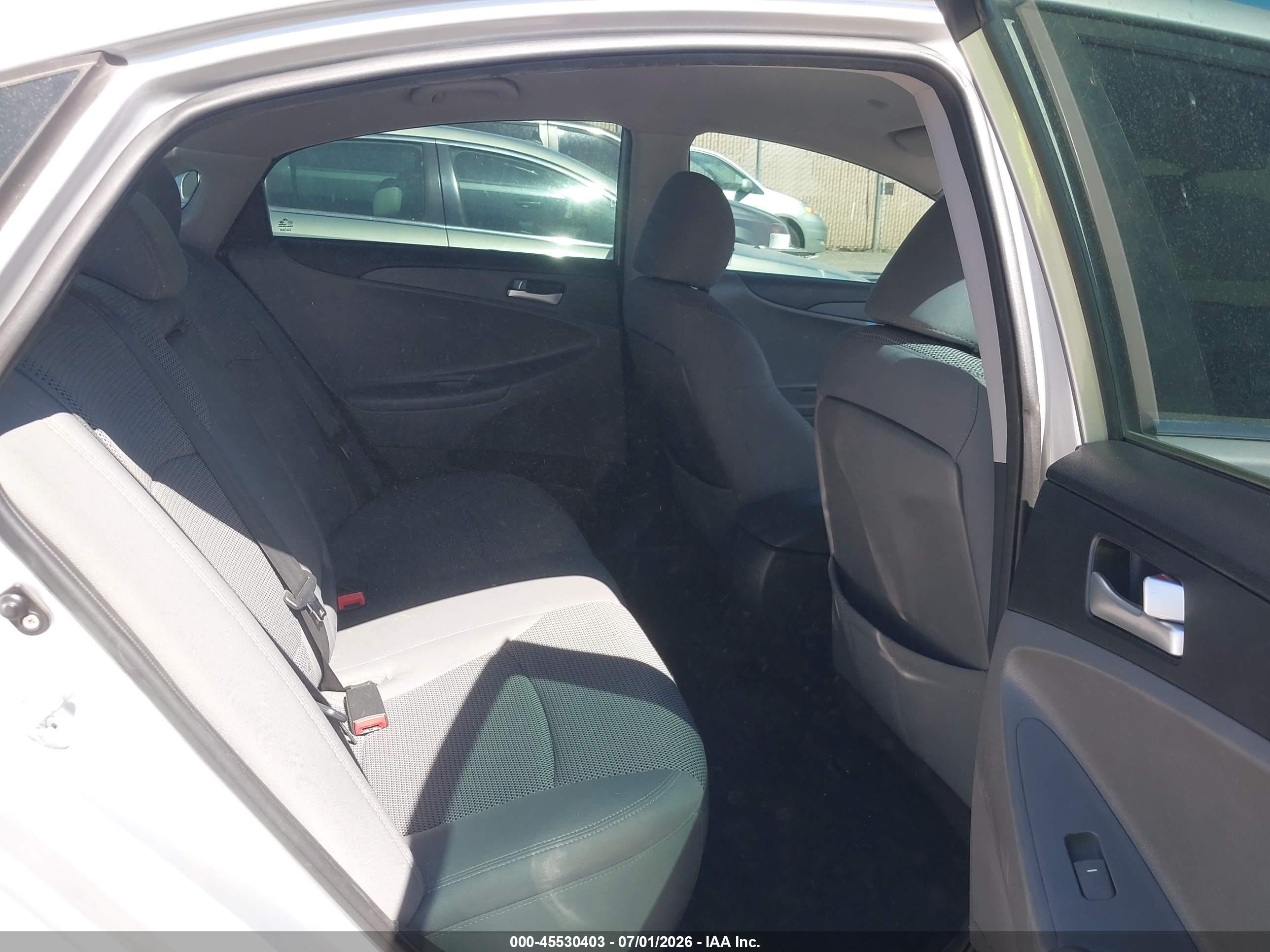 2011 Hyundai Sonata Gls Silver vin: 5NPEB4AC6BH048754