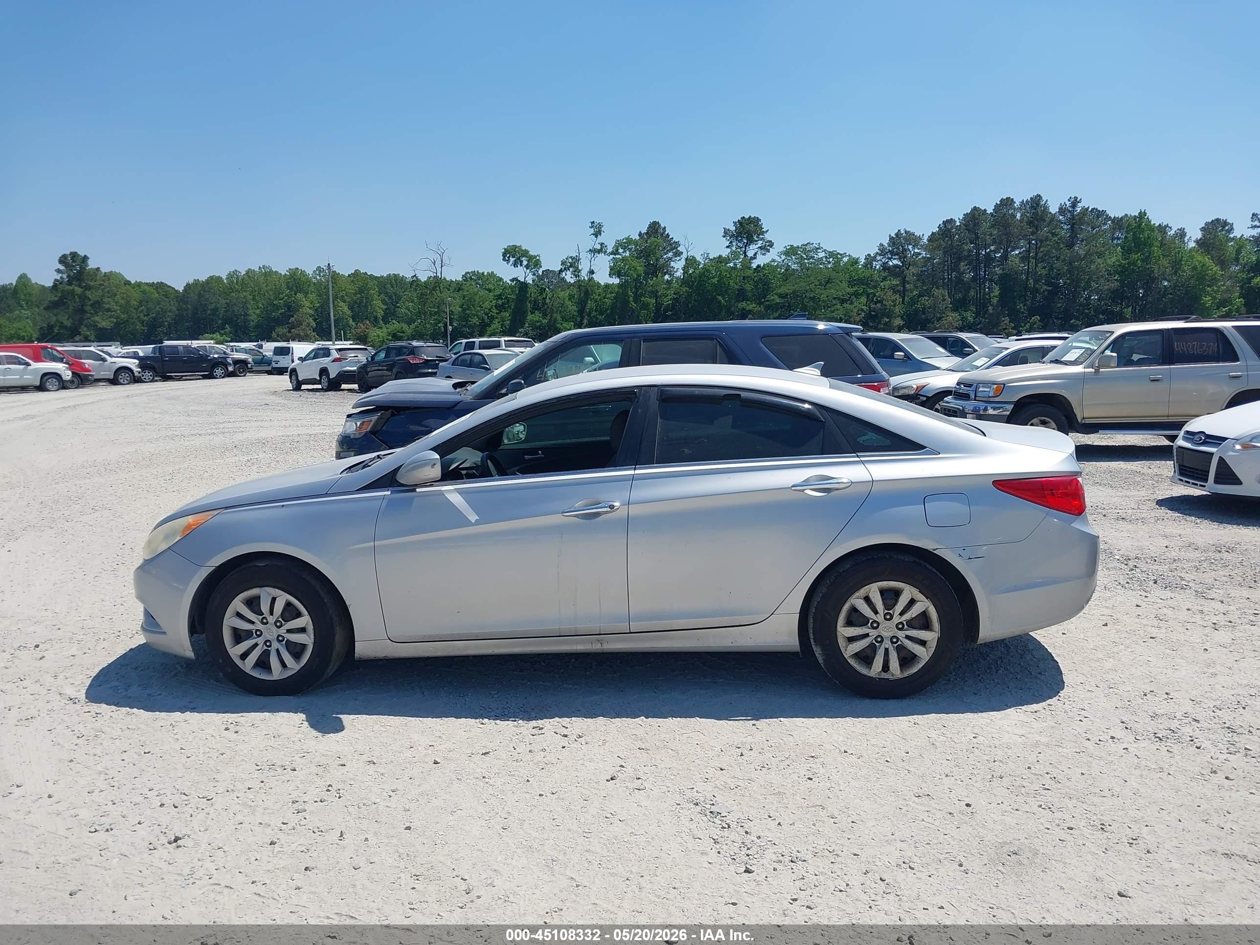 2011 Hyundai Sonata Gls Silver vin: 5NPEB4AC6BH153052