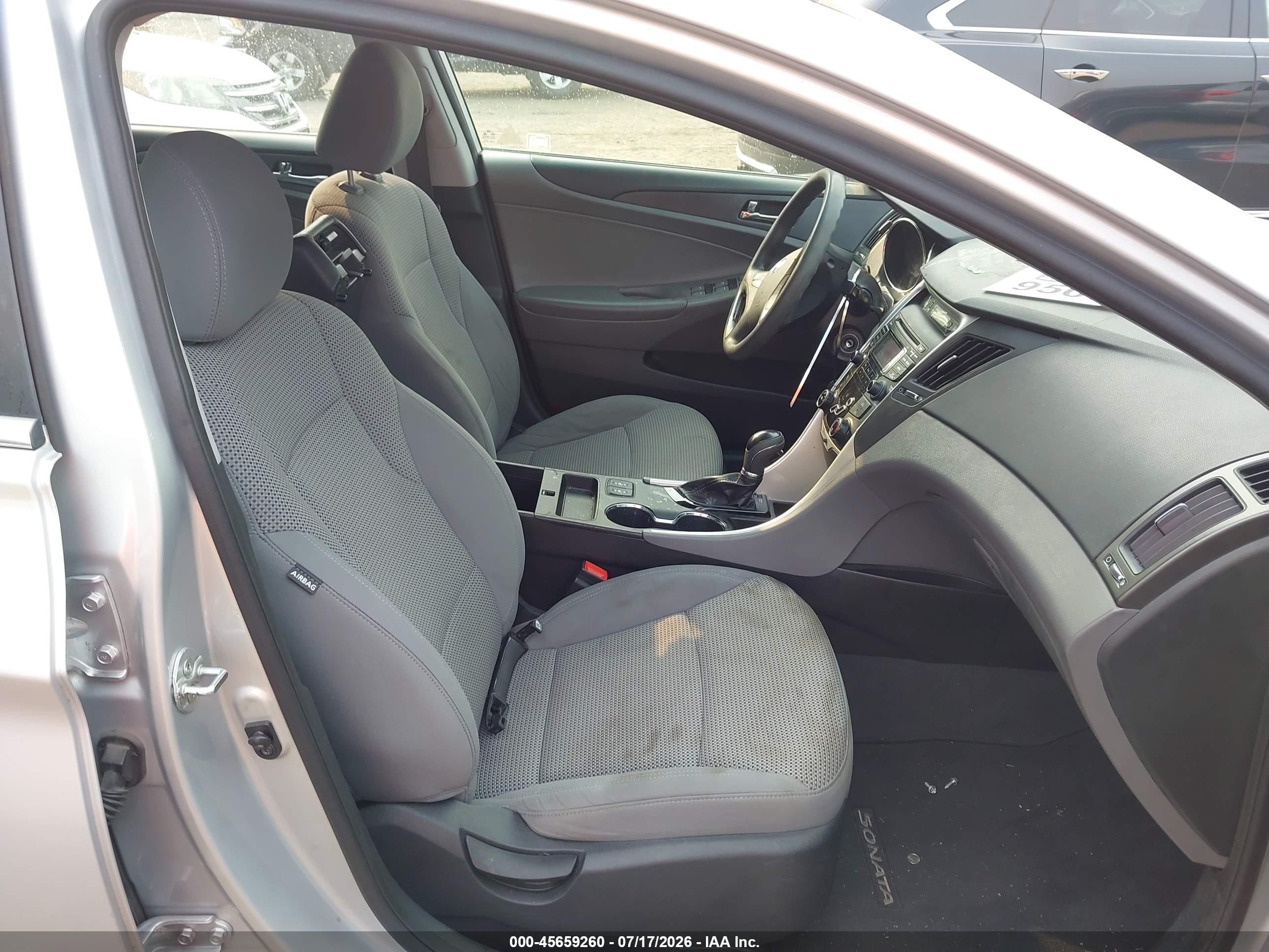 2013 Hyundai Sonata Gls Silver vin: 5NPEB4AC6DH513603