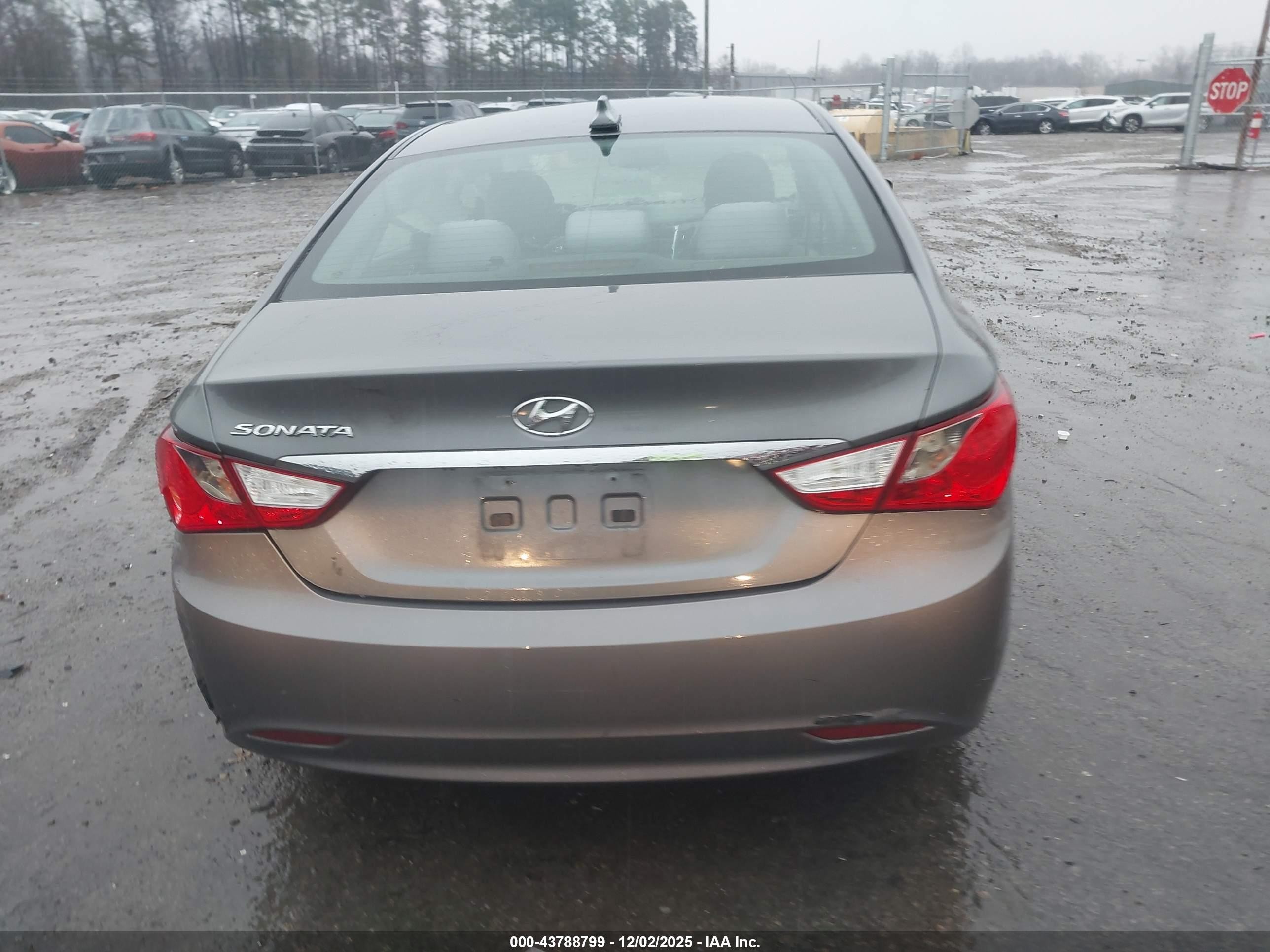 2013 Hyundai Sonata Gls Черный vin: 5NPEB4AC6DH615368