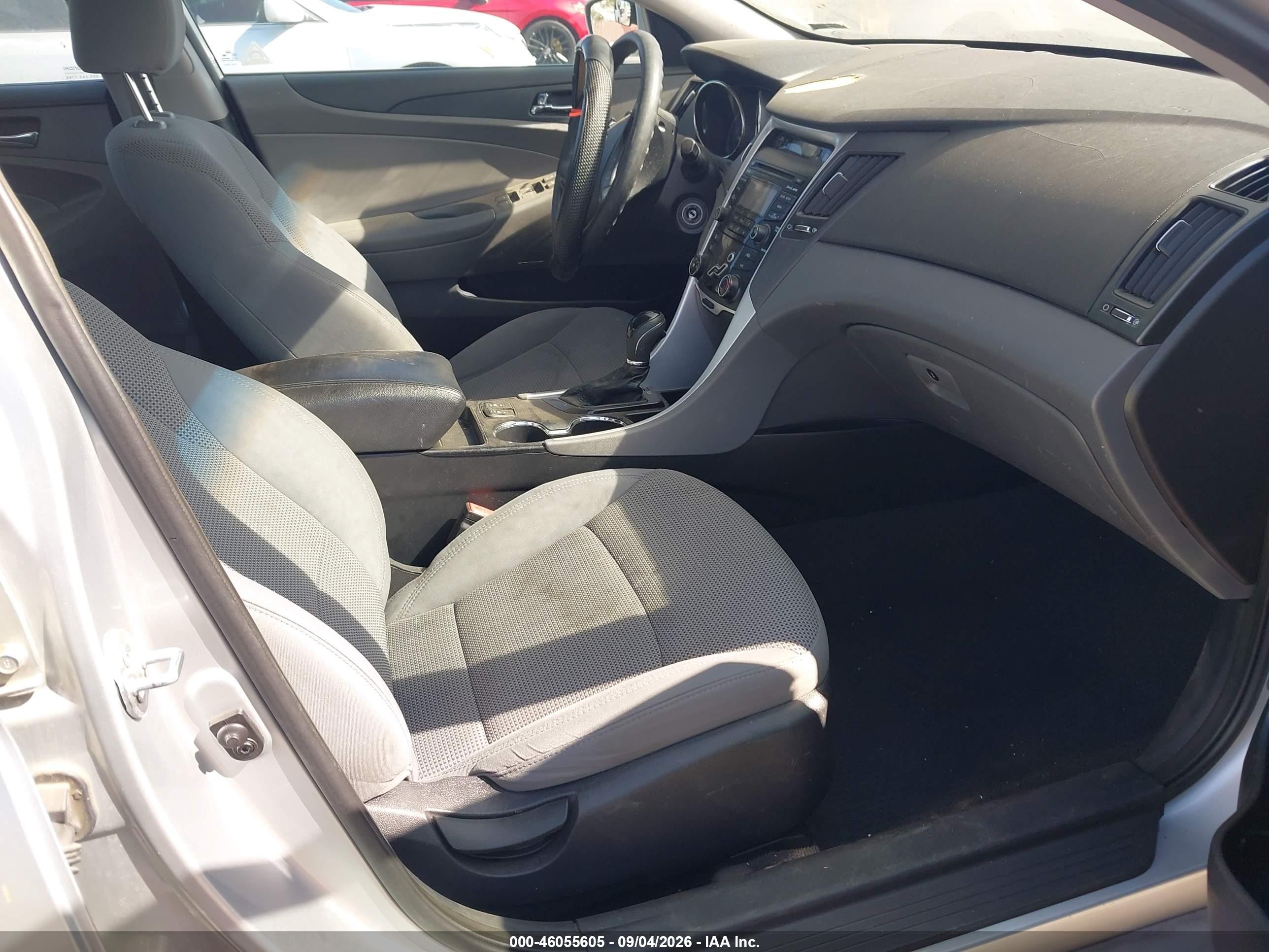 2013 Hyundai Sonata Gls Серый vin: 5NPEB4AC6DH637628
