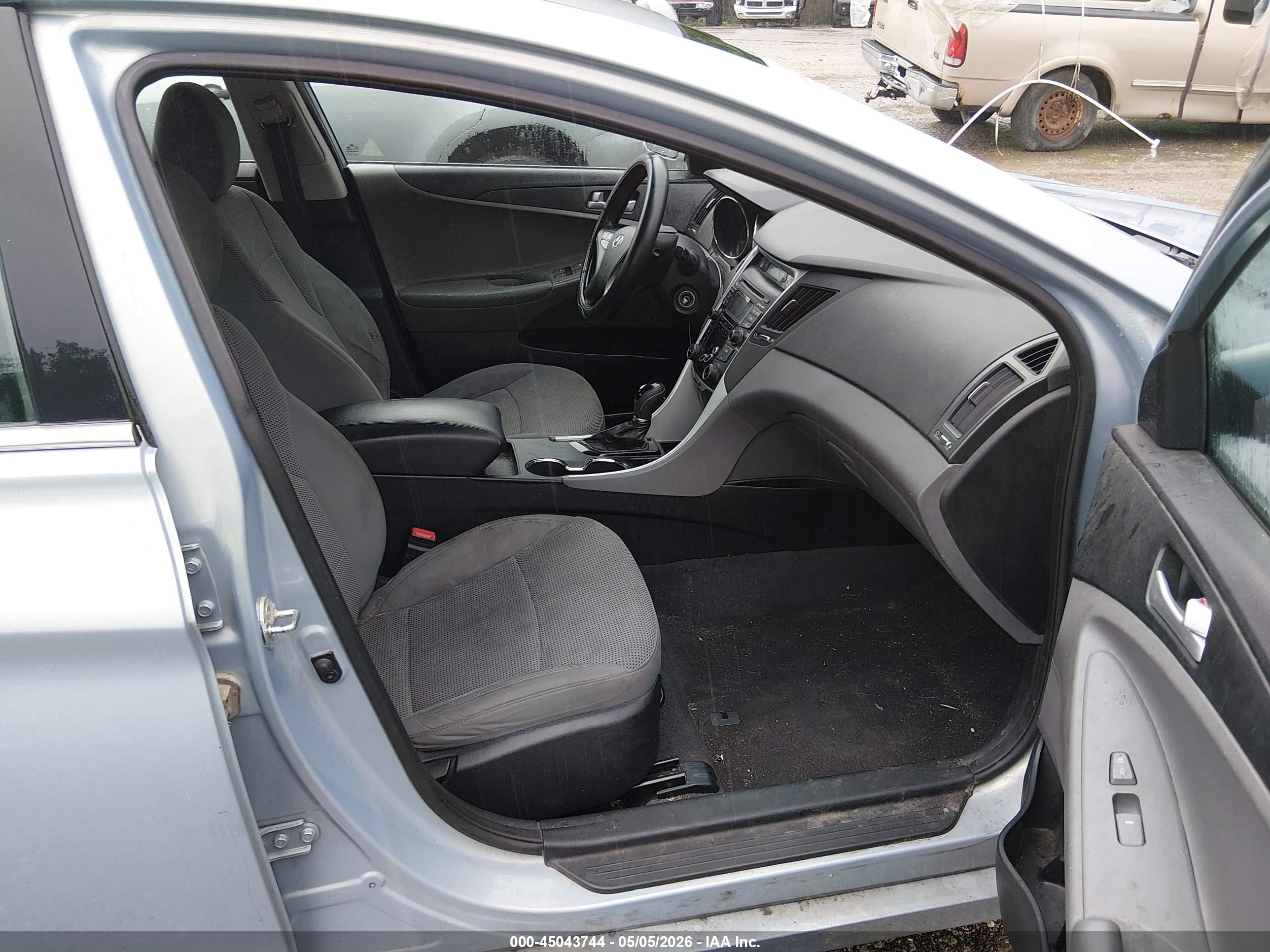 2013 Hyundai Sonata Gls Silver vin: 5NPEB4AC6DH676560
