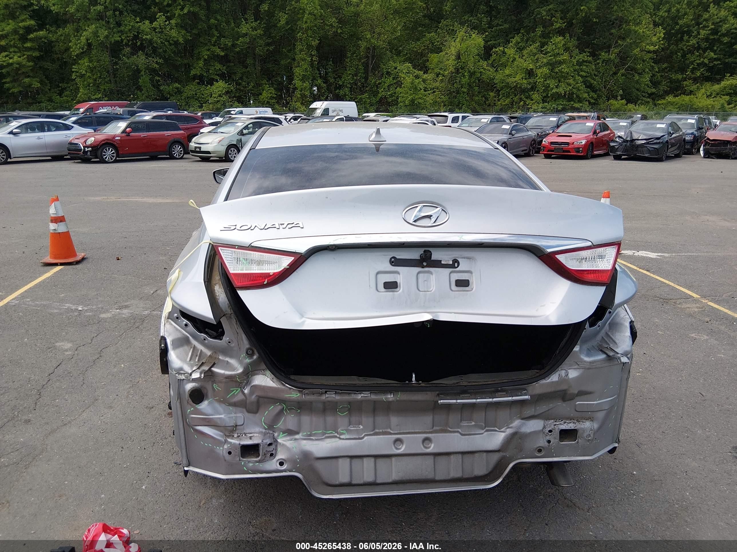 2013 Hyundai Sonata Gls Silver vin: 5NPEB4AC6DH768252