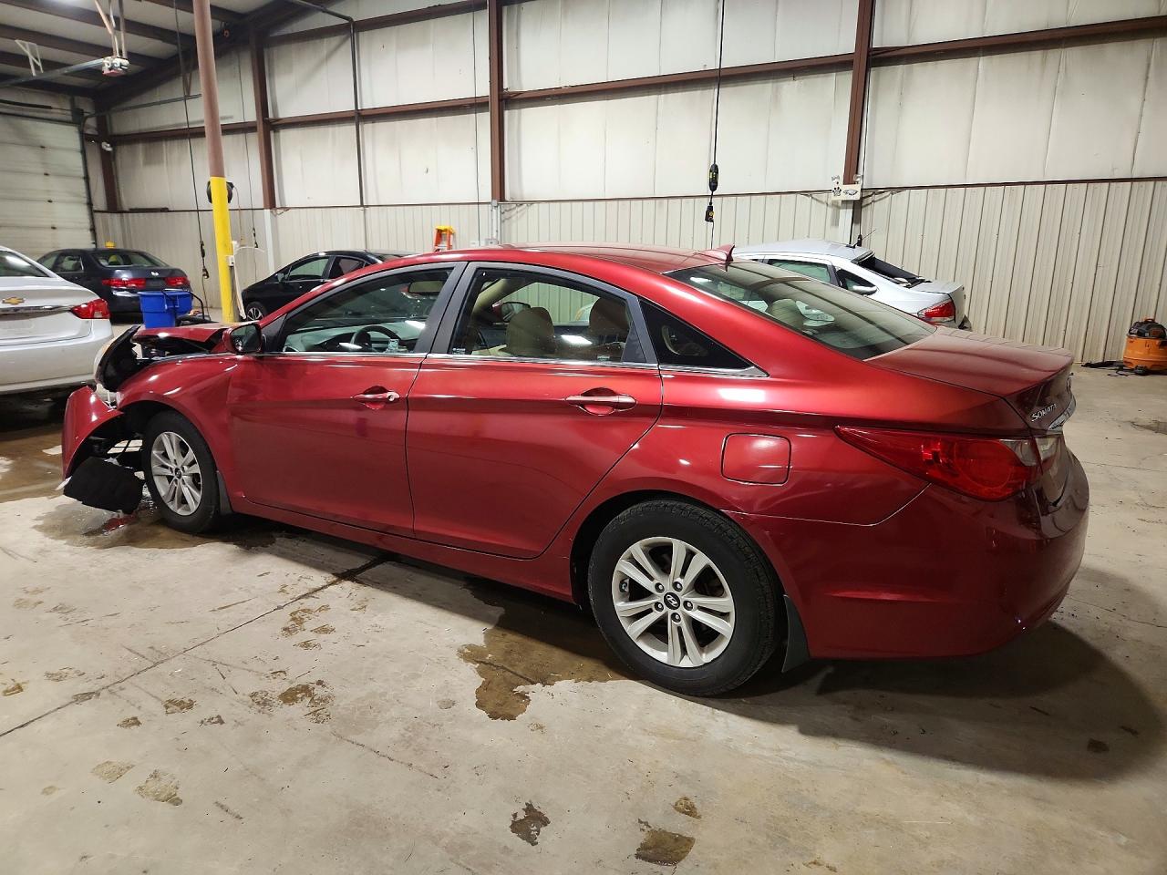 2013 Hyundai Sonata Gls Красный vin: 5NPEB4AC6DH795130