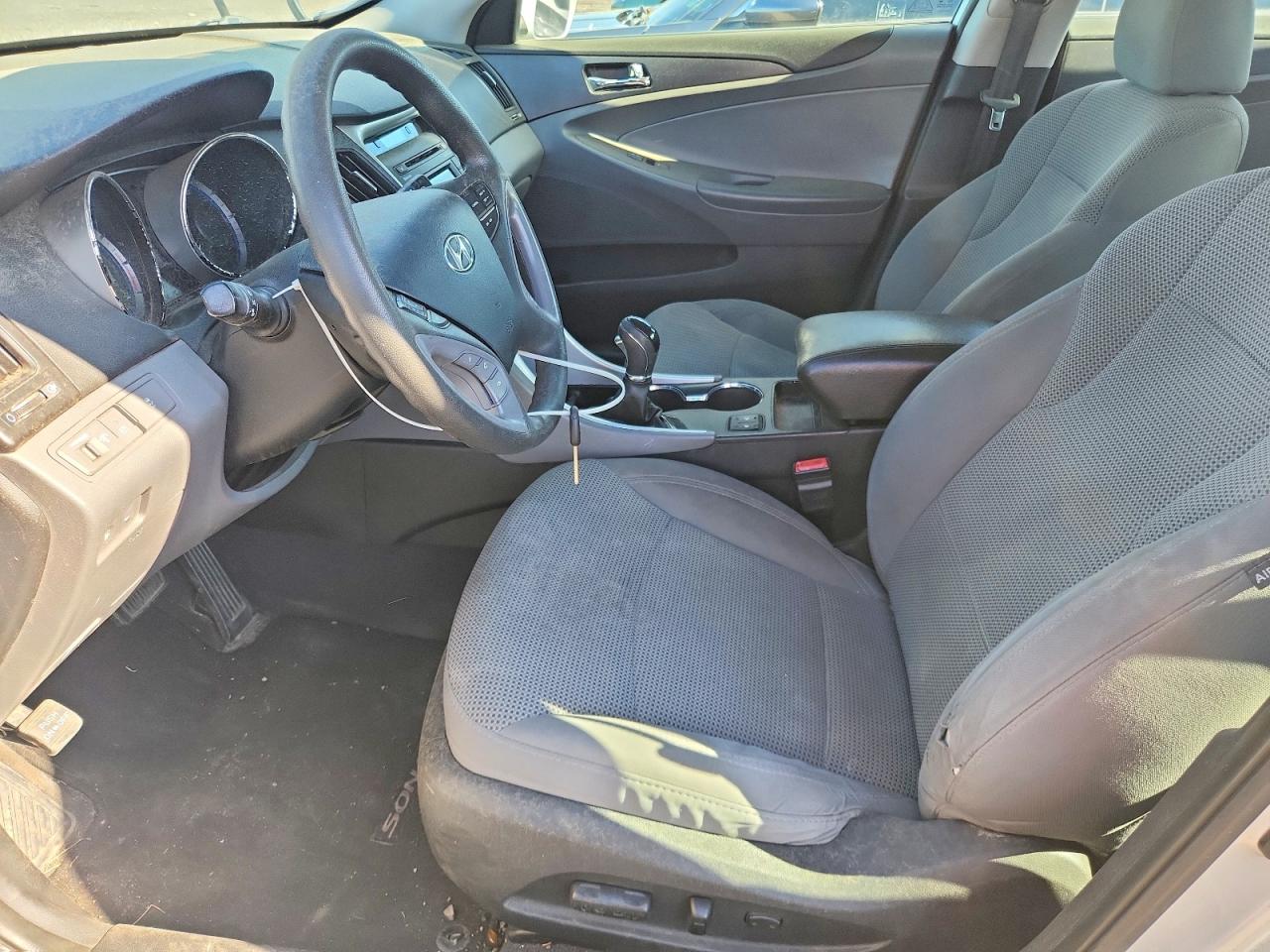 2014 Hyundai Sonata Gls Silver vin: 5NPEB4AC6EH820531