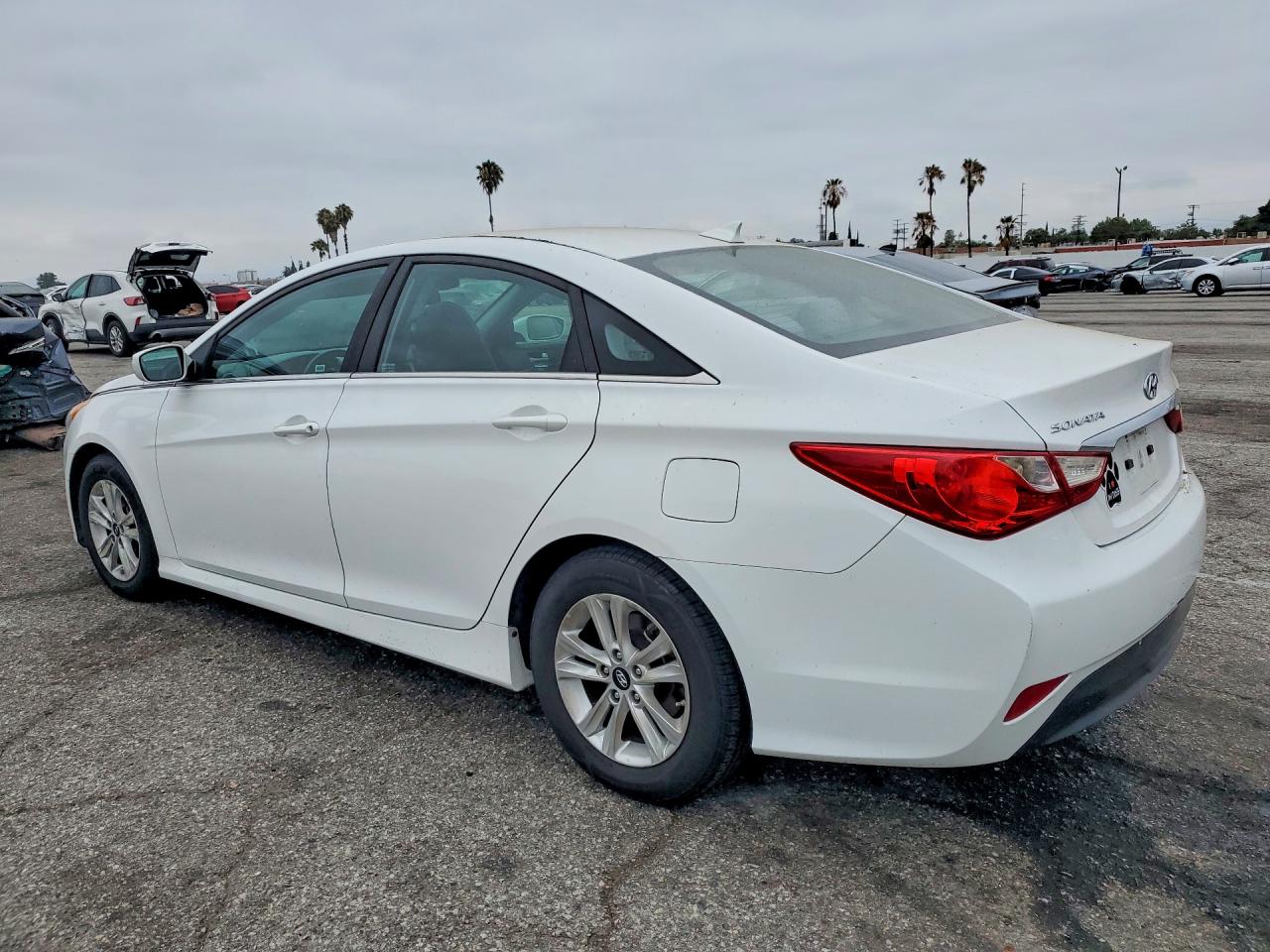 2014 Hyundai Sonata Gls White vin: 5NPEB4AC6EH822330