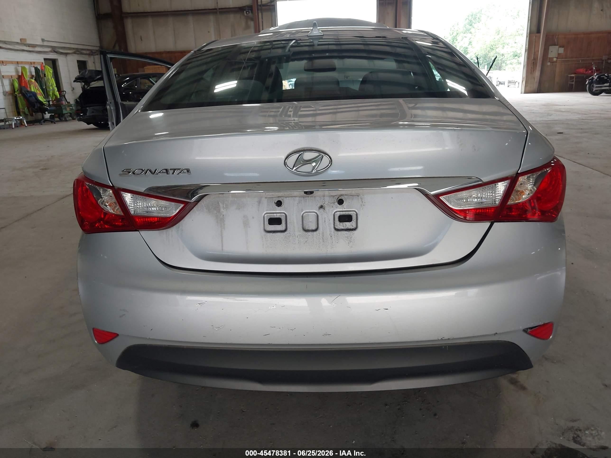 2014 Hyundai Sonata Gls Silver vin: 5NPEB4AC6EH837474