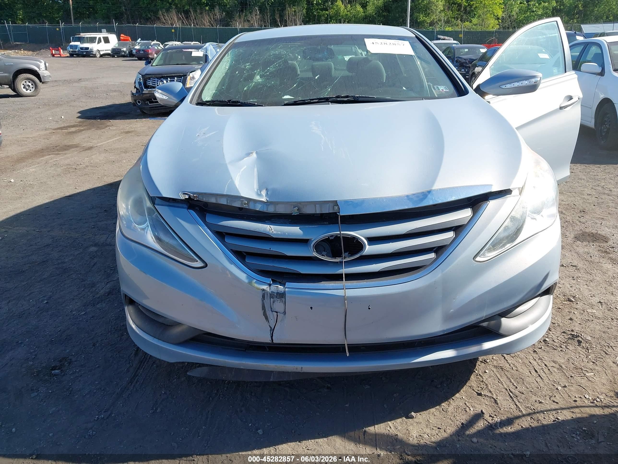 2014 Hyundai Sonata Gls Light Blue vin: 5NPEB4AC6EH850449