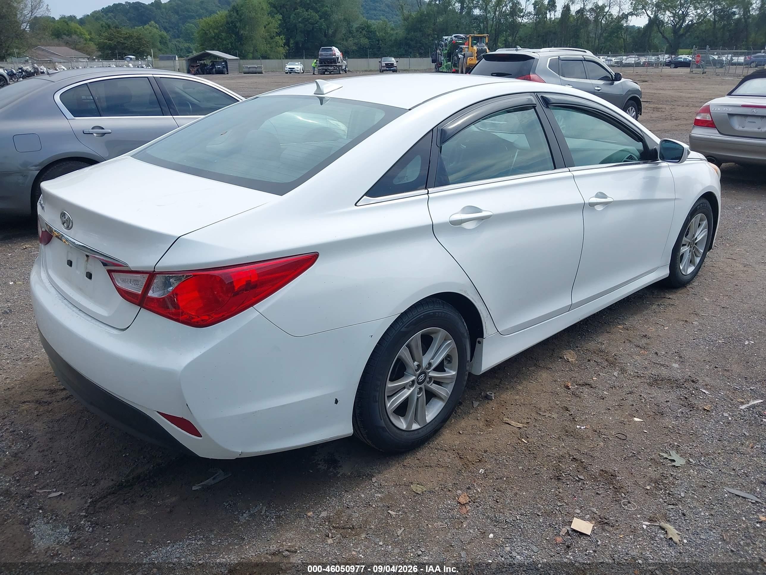 2014 Hyundai Sonata Gls White vin: 5NPEB4AC6EH857448