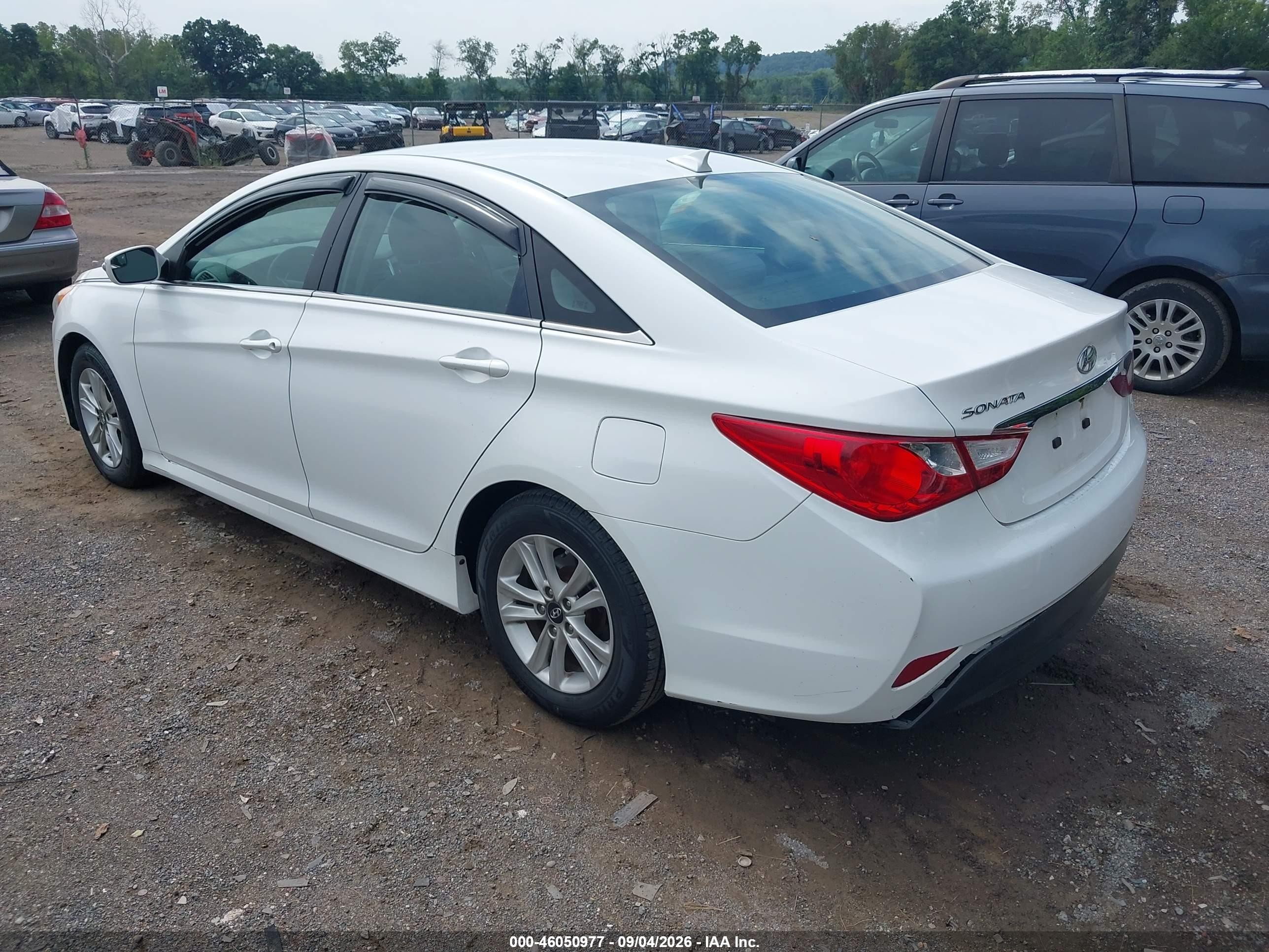 2014 Hyundai Sonata Gls White vin: 5NPEB4AC6EH857448