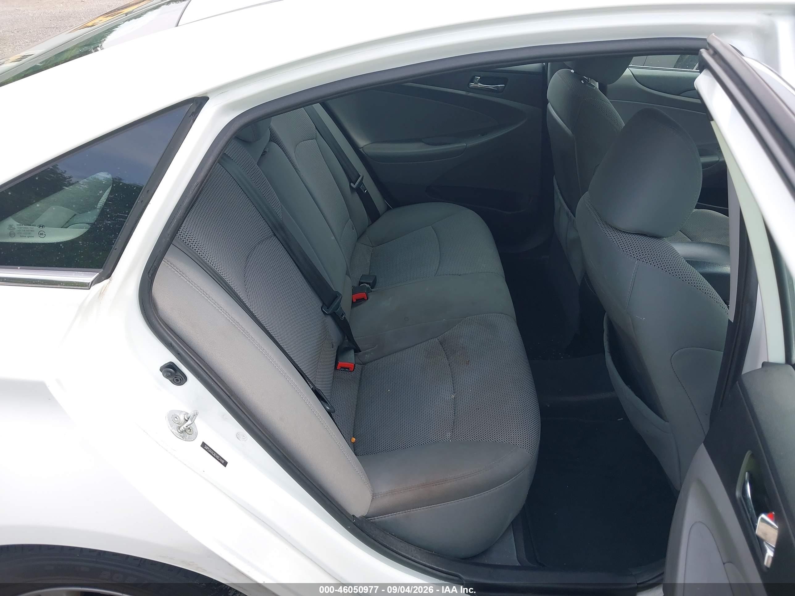 2014 Hyundai Sonata Gls White vin: 5NPEB4AC6EH857448