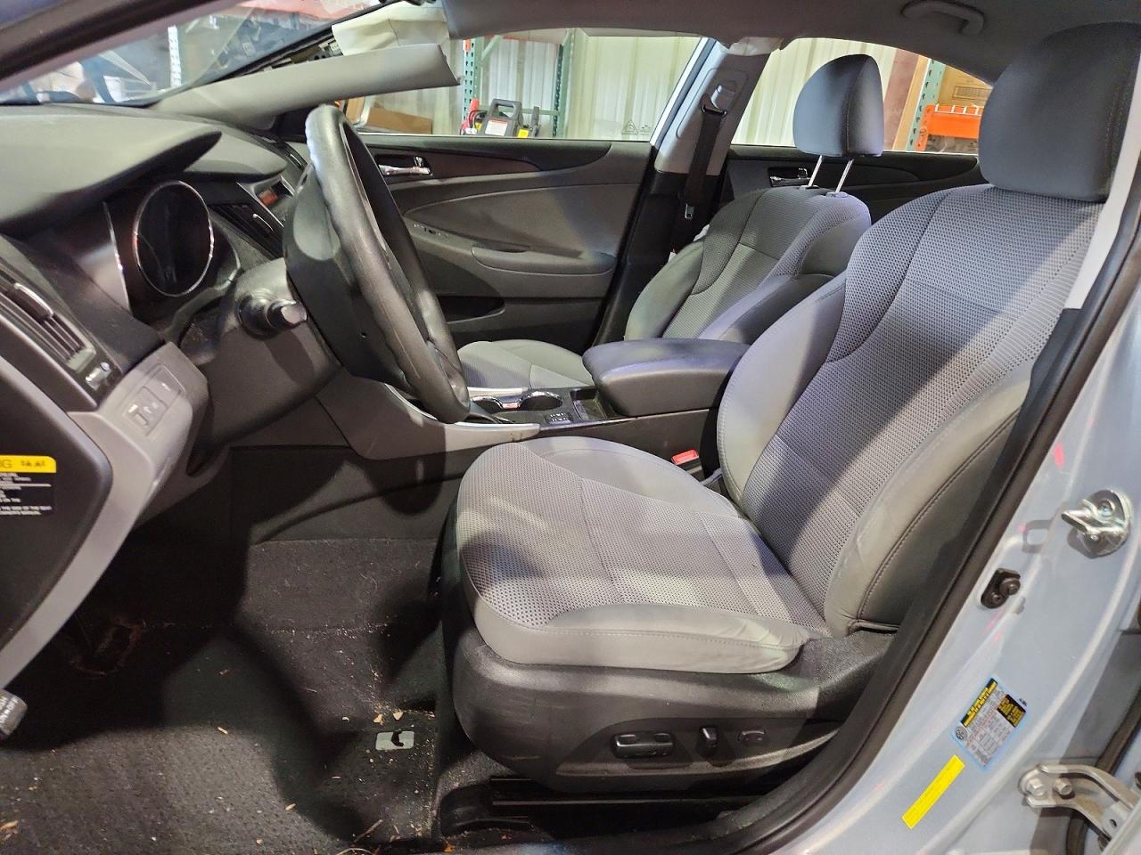 2014 Hyundai Sonata Gls Blue vin: 5NPEB4AC6EH859605
