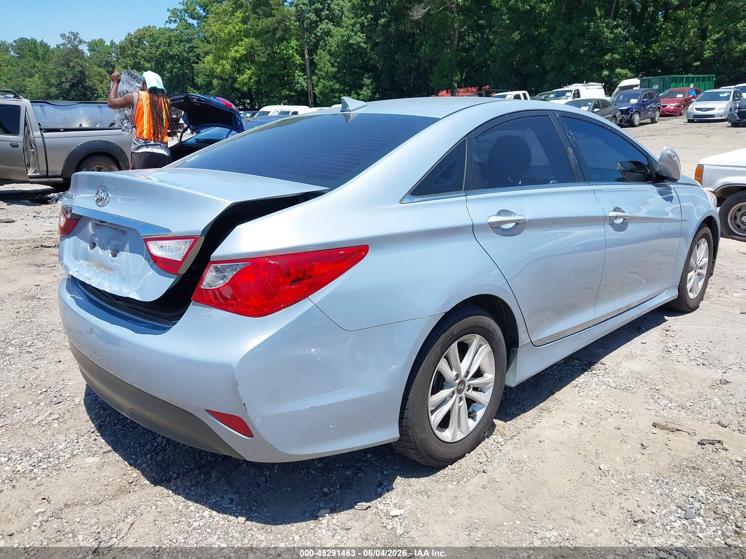 2014 Hyundai Sonata Gls Silver vin: 5NPEB4AC6EH919835
