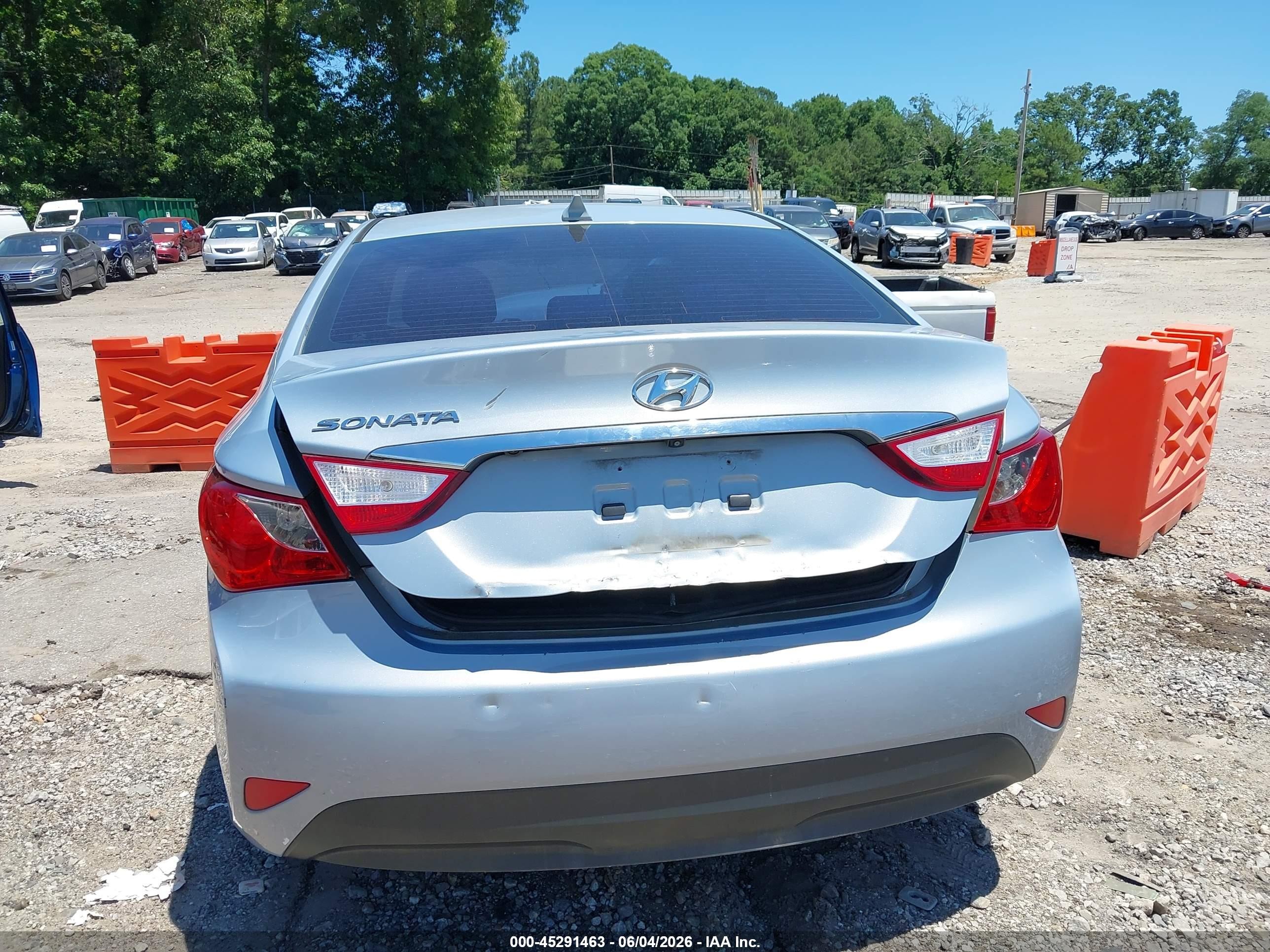 2014 Hyundai Sonata Gls Silver vin: 5NPEB4AC6EH919835