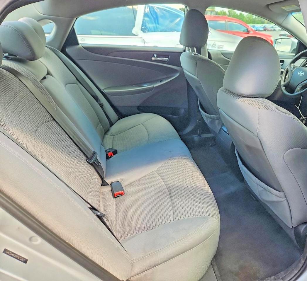 2014 Hyundai Sonata Gls Серебряный vin: 5NPEB4AC6EH933203