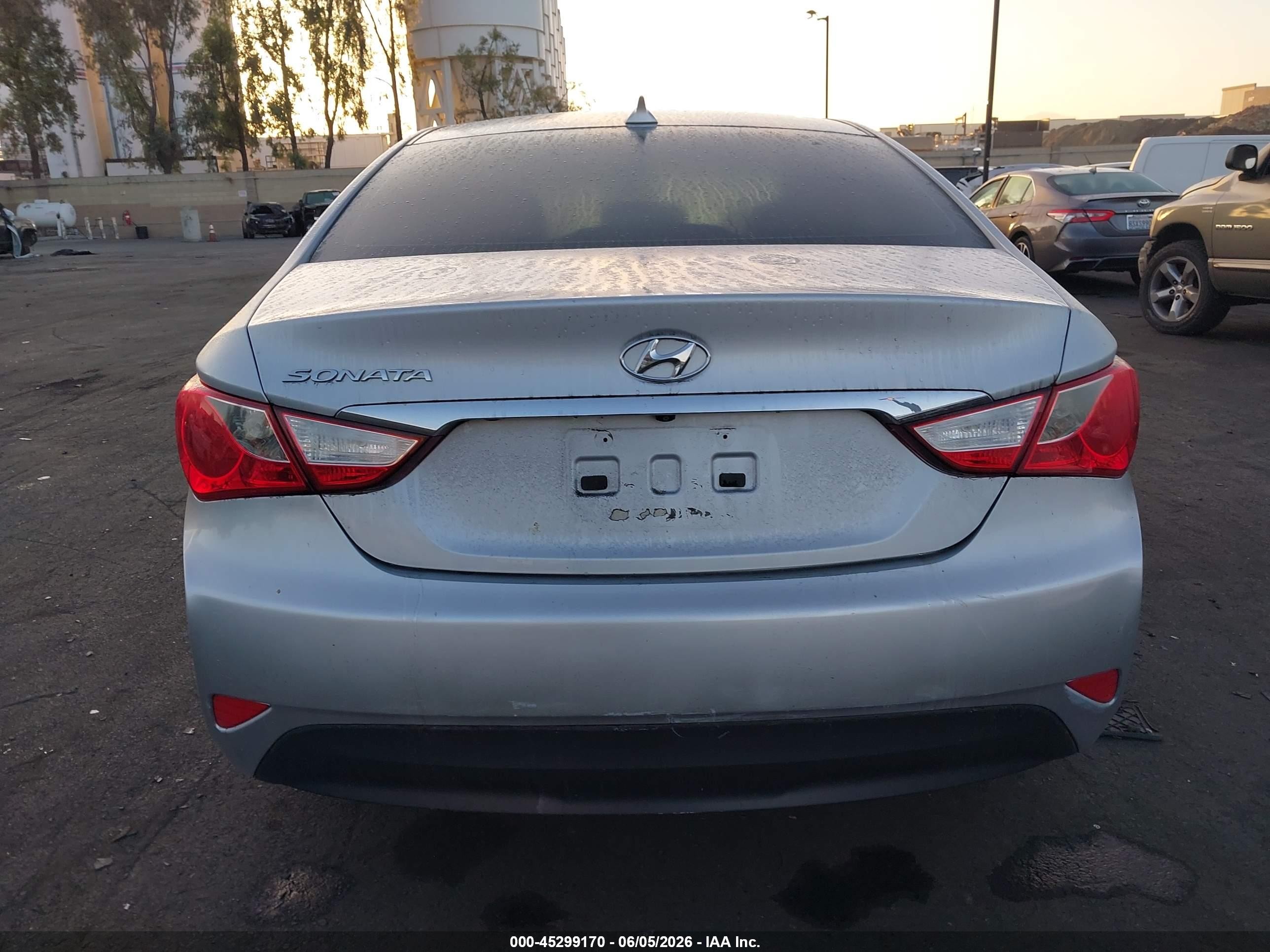 2014 Hyundai Sonata Gls Silver vin: 5NPEB4AC6EH935243