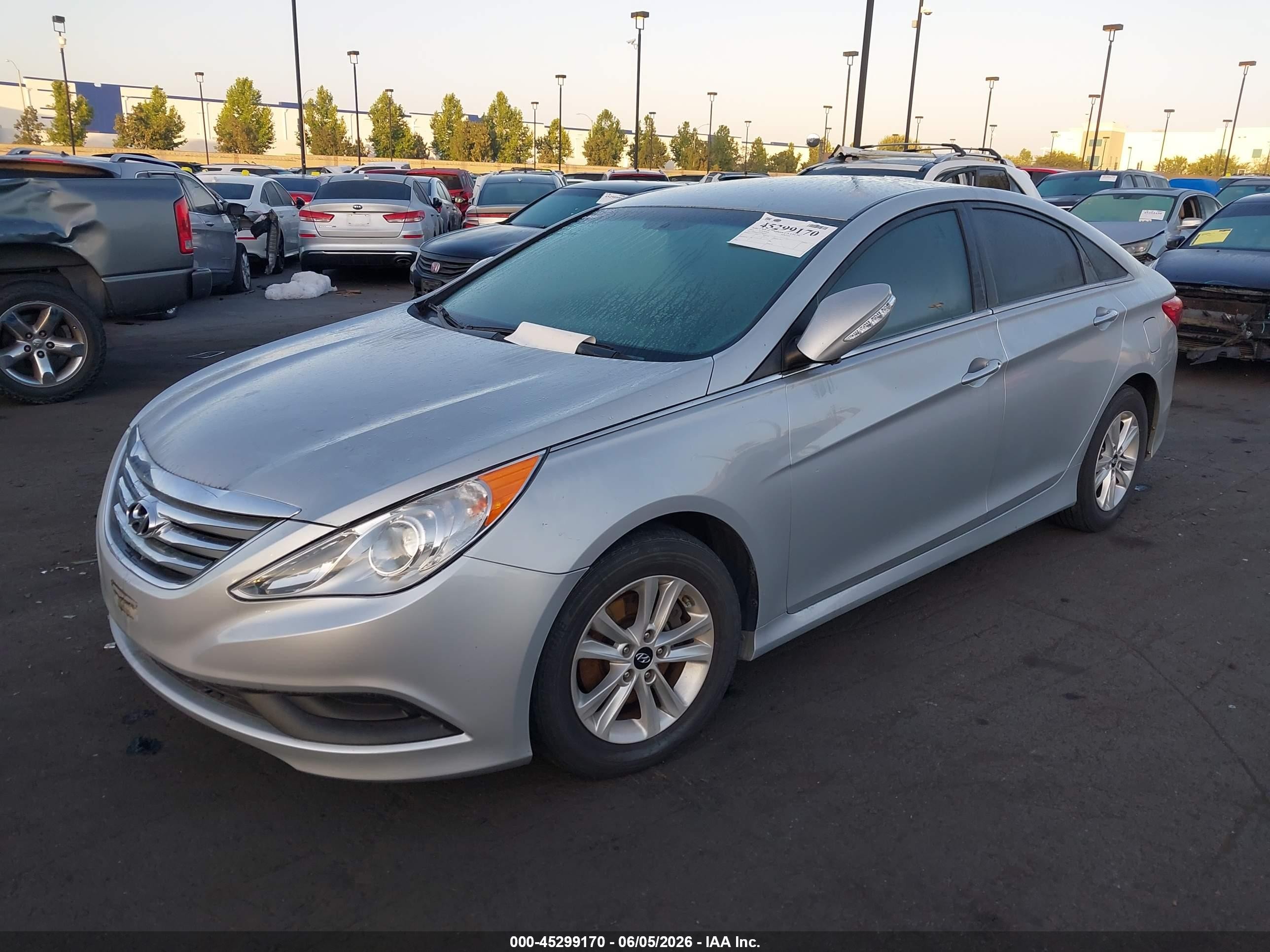 2014 Hyundai Sonata Gls Silver vin: 5NPEB4AC6EH935243