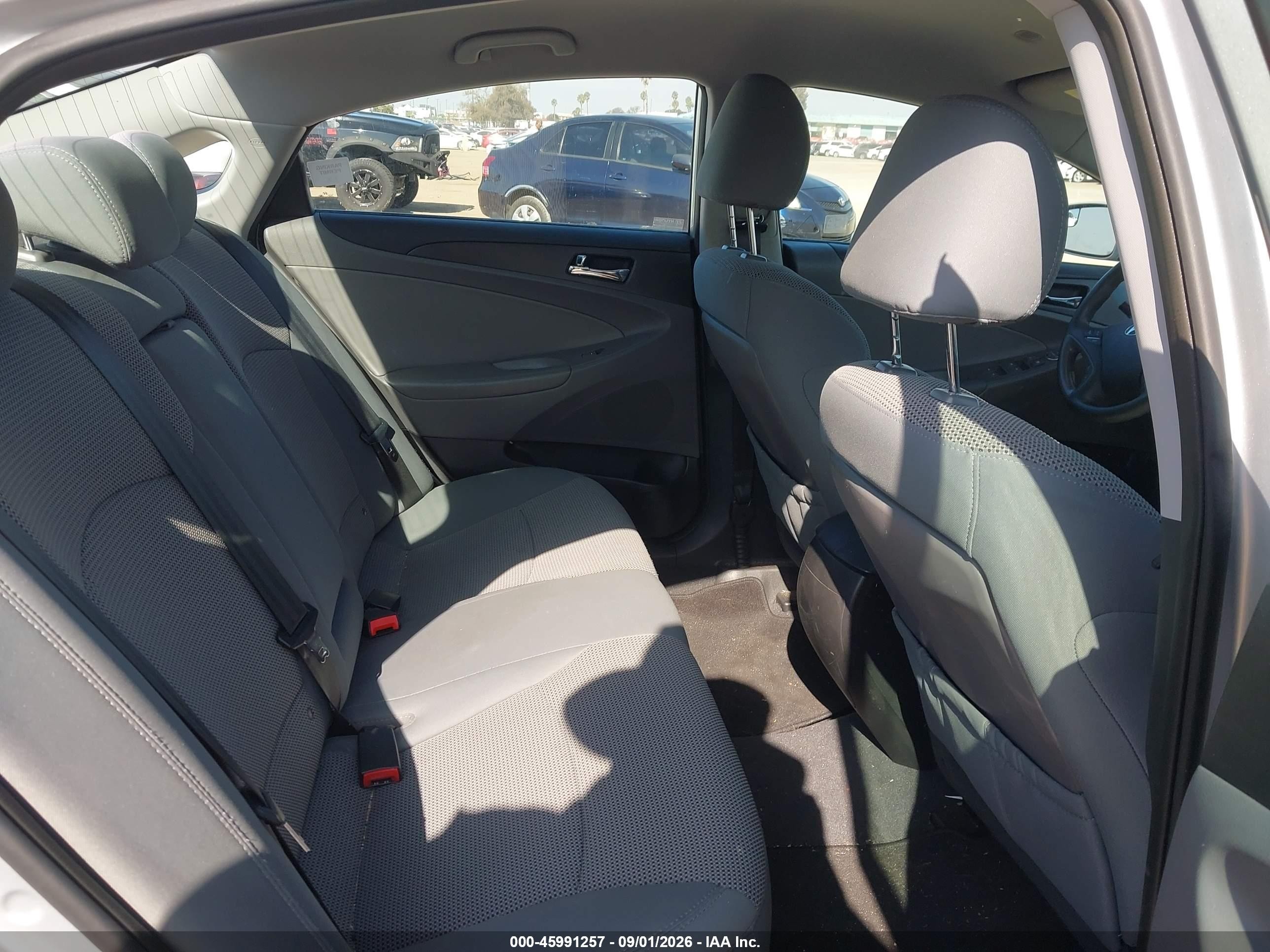 2014 Hyundai Sonata Gls Silver vin: 5NPEB4AC6EH936716