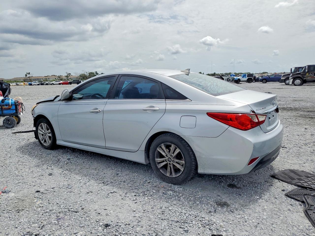 2014 Hyundai Sonata Gls Silver vin: 5NPEB4AC6EH943486