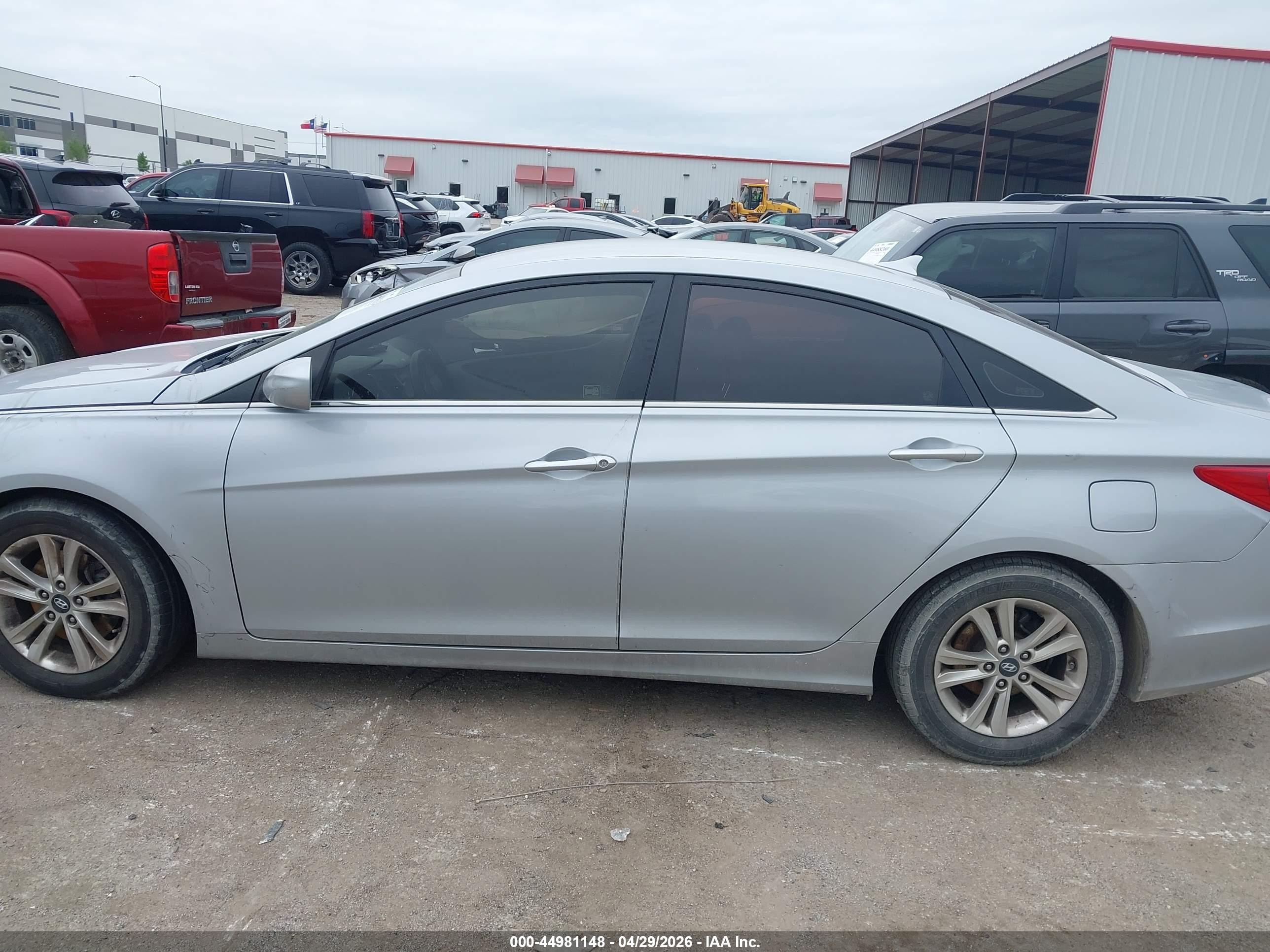 2011 Hyundai Sonata Gls Silver vin: 5NPEB4AC7BH032630