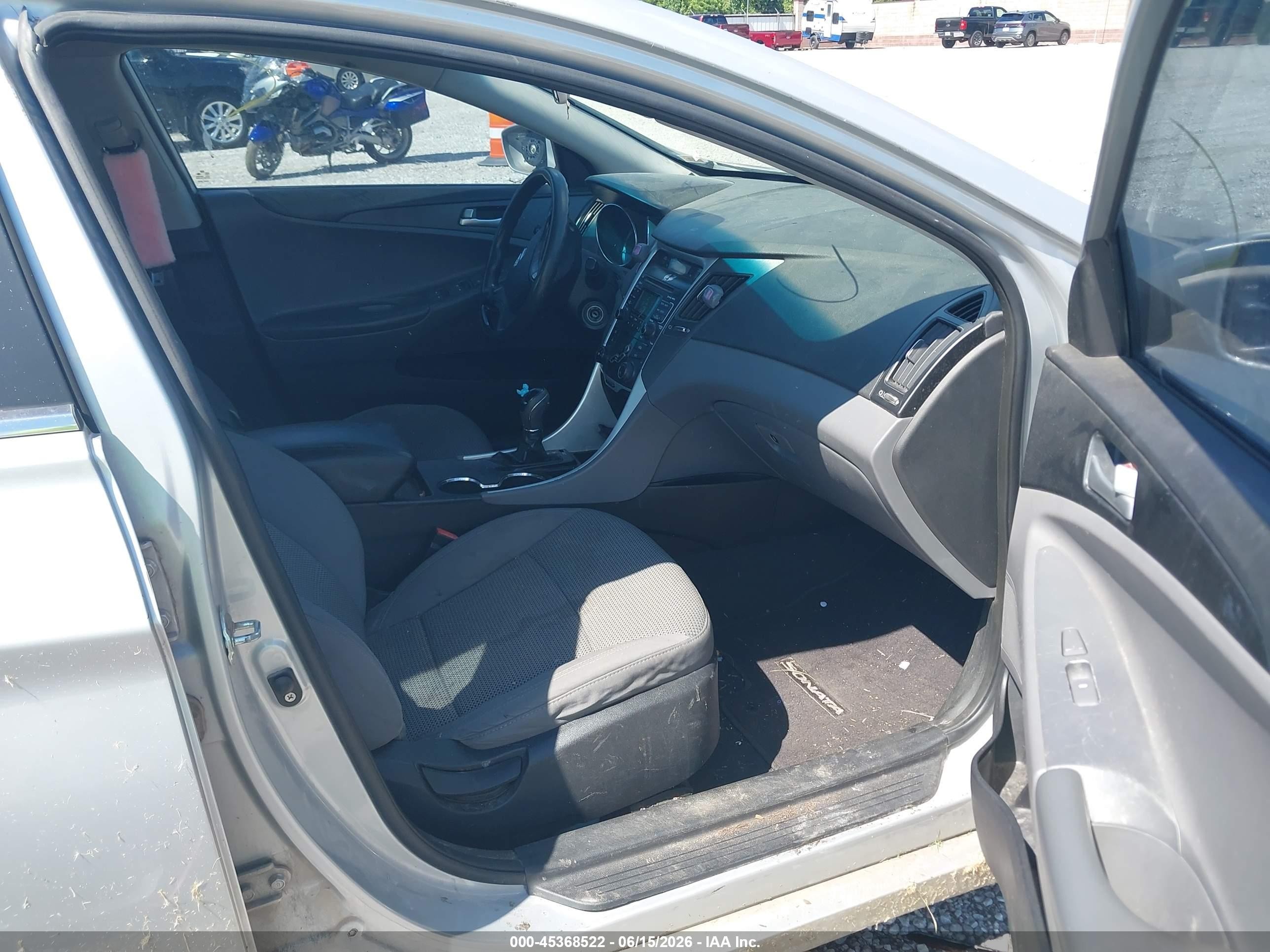2011 Hyundai Sonata Gls Серебряный vin: 5NPEB4AC7BH066048