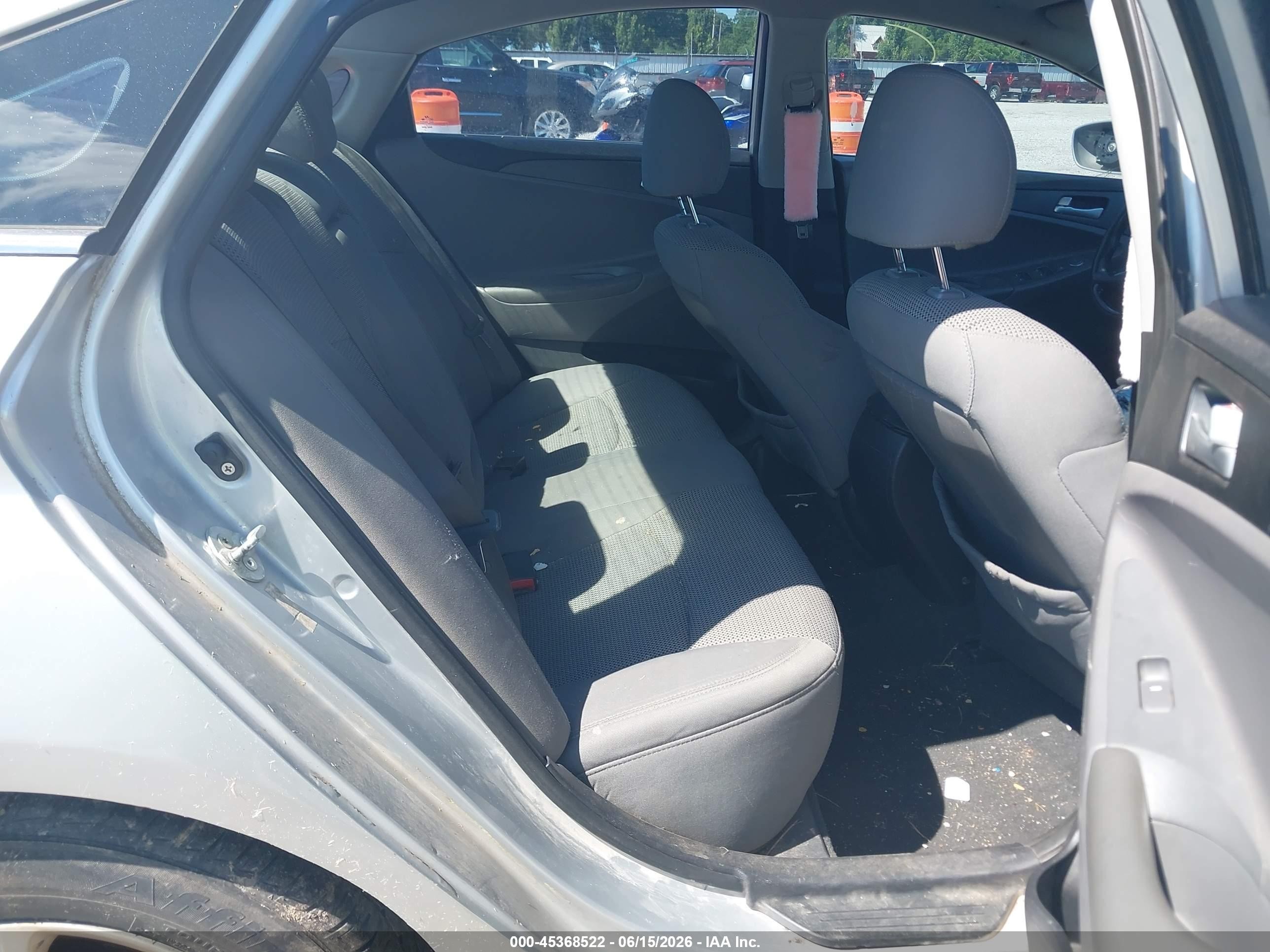 2011 Hyundai Sonata Gls Серебряный vin: 5NPEB4AC7BH066048