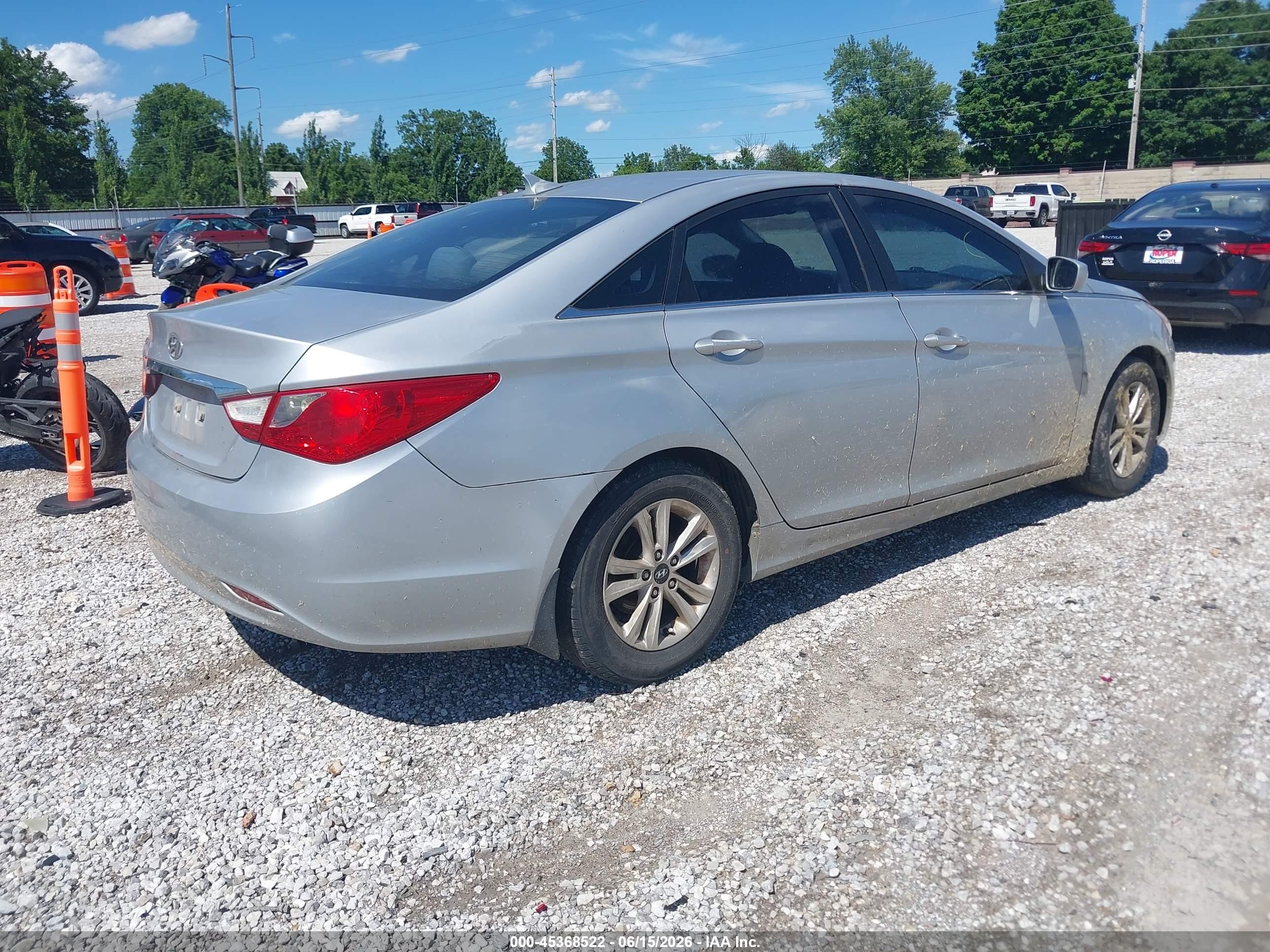 2011 Hyundai Sonata Gls Серебряный vin: 5NPEB4AC7BH066048