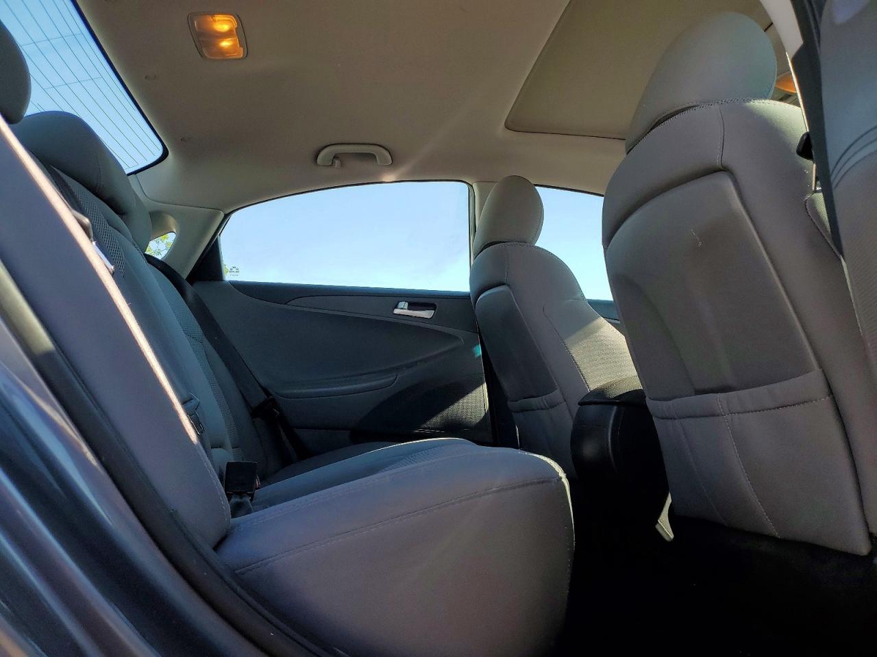 2012 Hyundai Sonata Gls Серый vin: 5NPEB4AC7CH325090