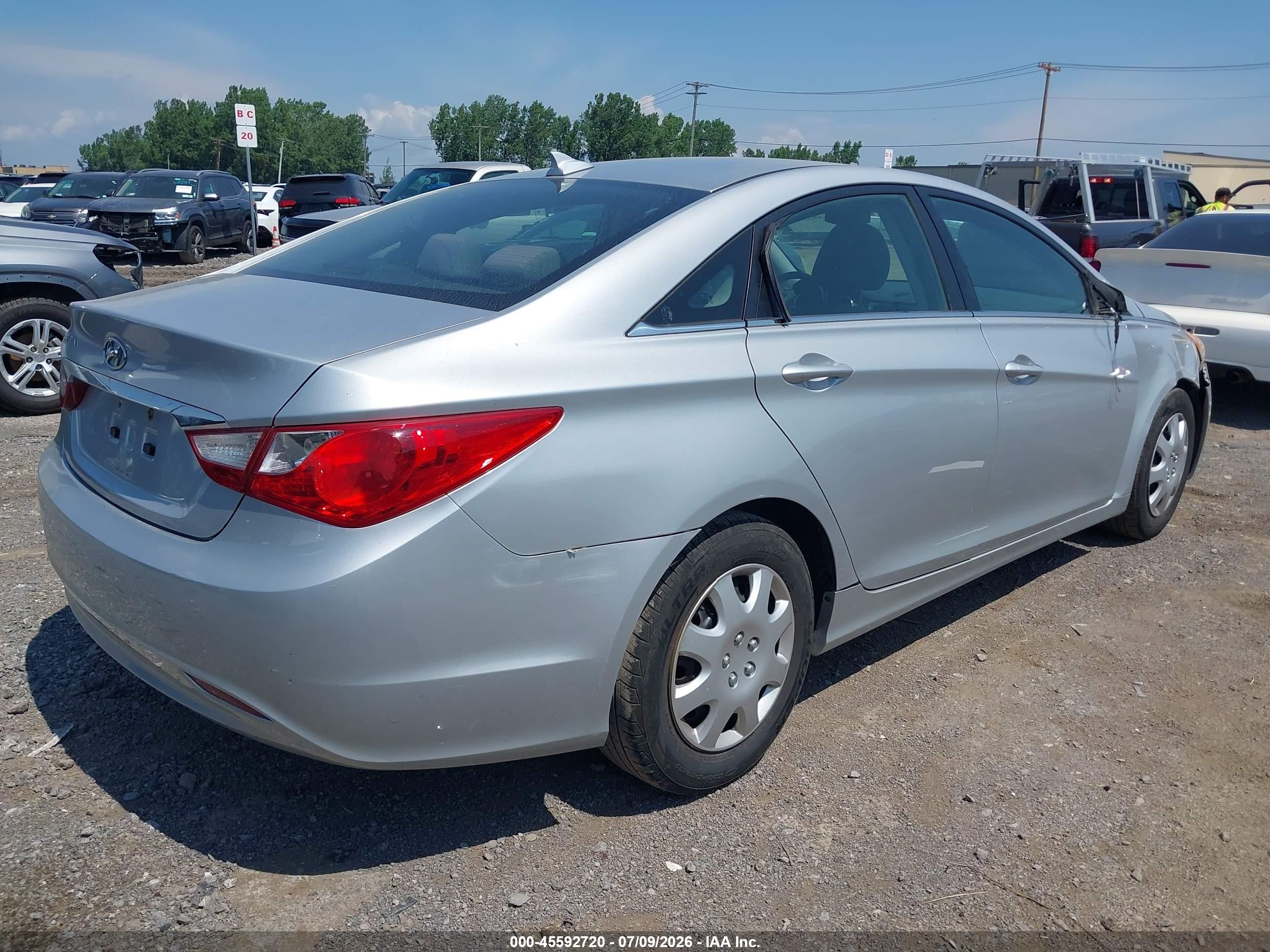 2012 Hyundai Sonata Gls Silver vin: 5NPEB4AC7CH354170
