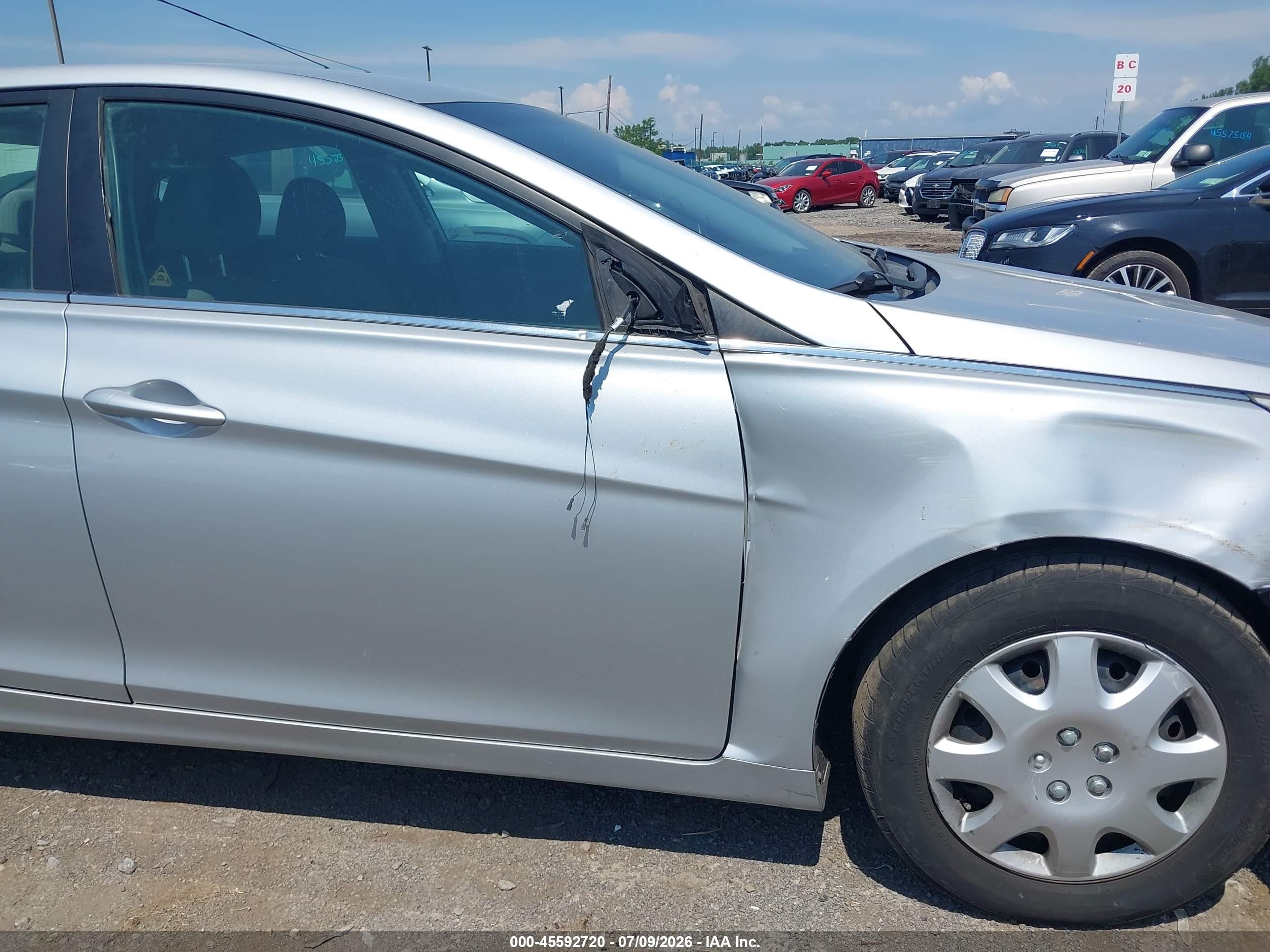 2012 Hyundai Sonata Gls Silver vin: 5NPEB4AC7CH354170