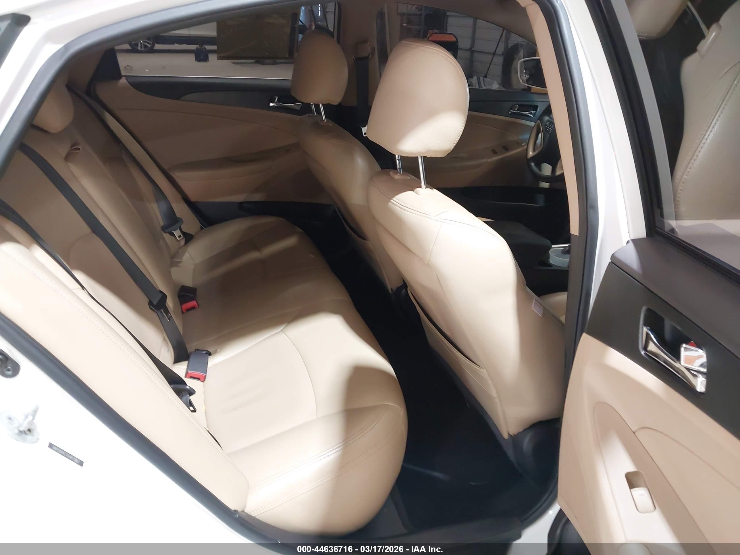 2012 Hyundai Sonata Gls Белый vin: 5NPEB4AC7CH477967