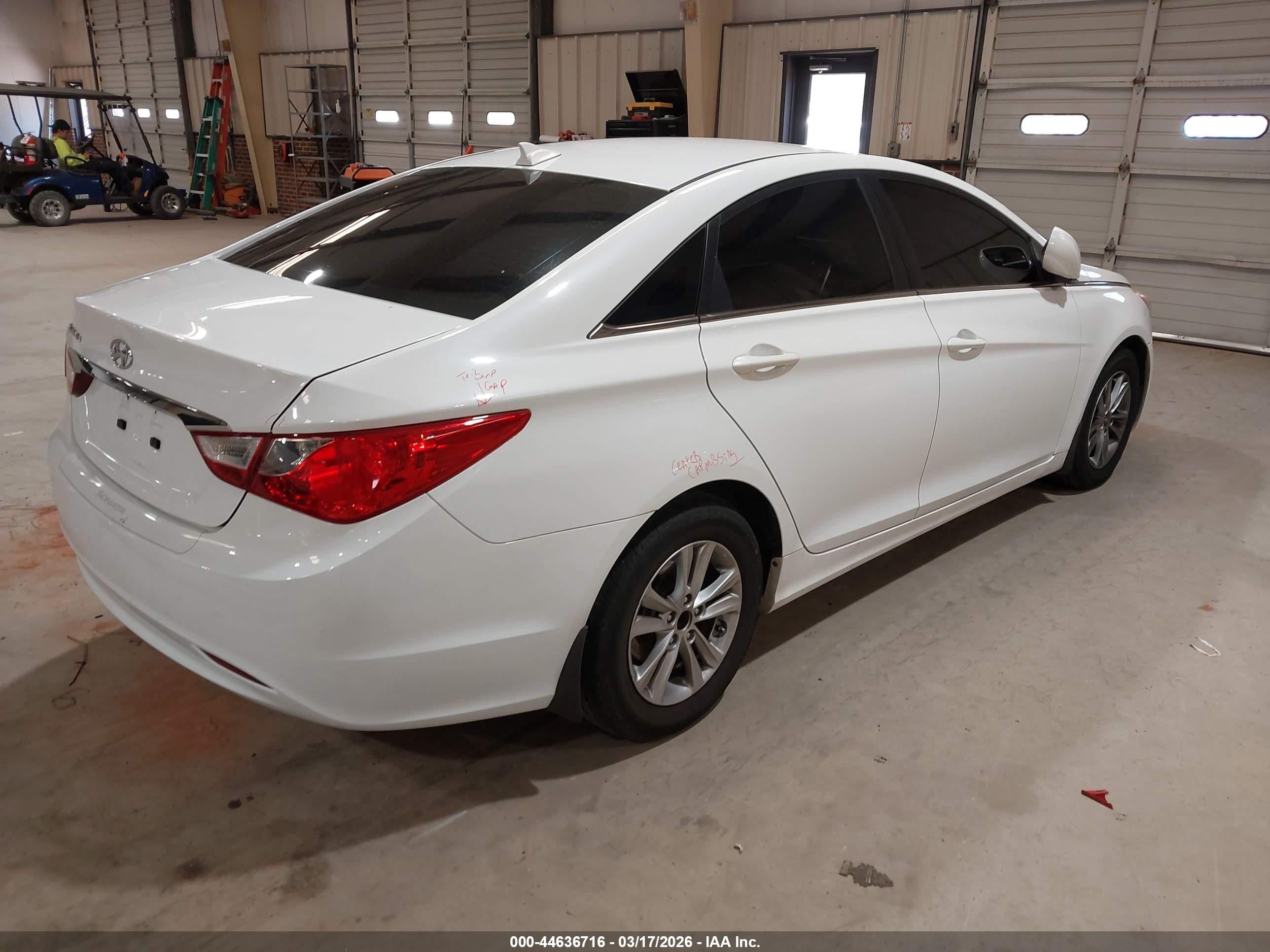 2012 Hyundai Sonata Gls Белый vin: 5NPEB4AC7CH477967