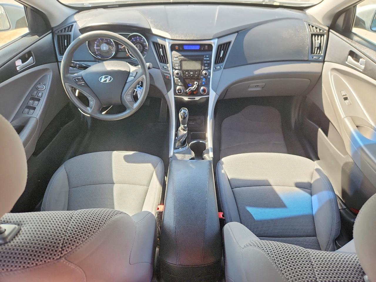 2012 Hyundai Sonata Gls Silver vin: 5NPEB4AC7CH488323