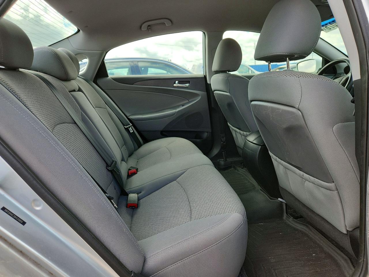 2013 Hyundai Sonata Gls Silver vin: 5NPEB4AC7DH520950