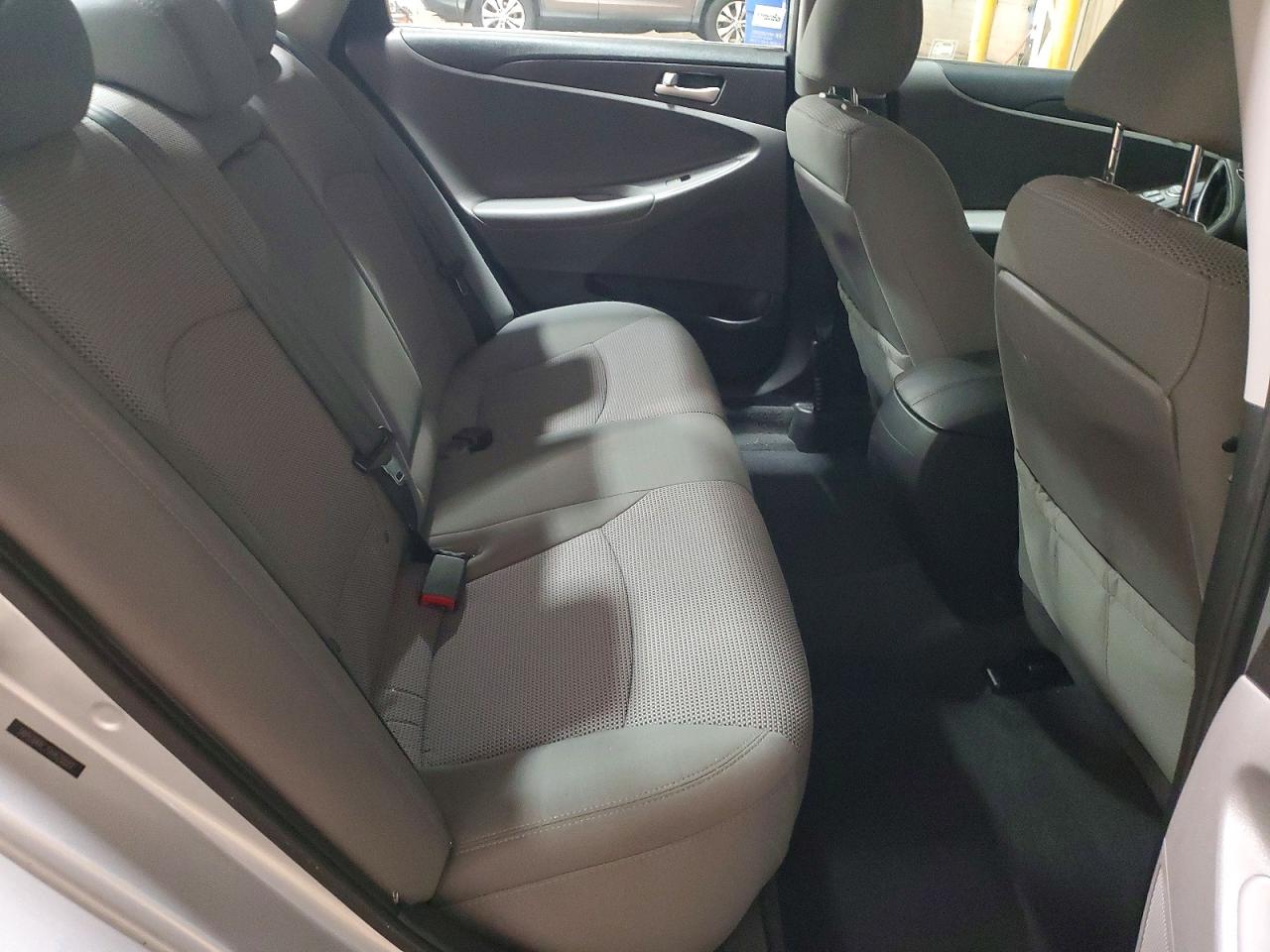 2013 Hyundai Sonata Gls Серебряный vin: 5NPEB4AC7DH625522