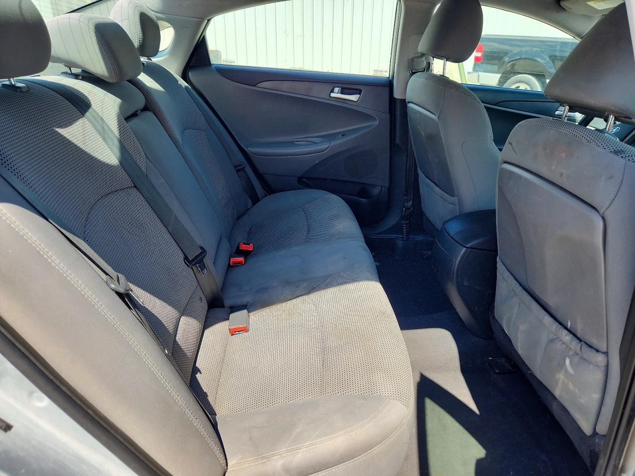 2013 Hyundai Sonata Gls Silver vin: 5NPEB4AC7DH641915